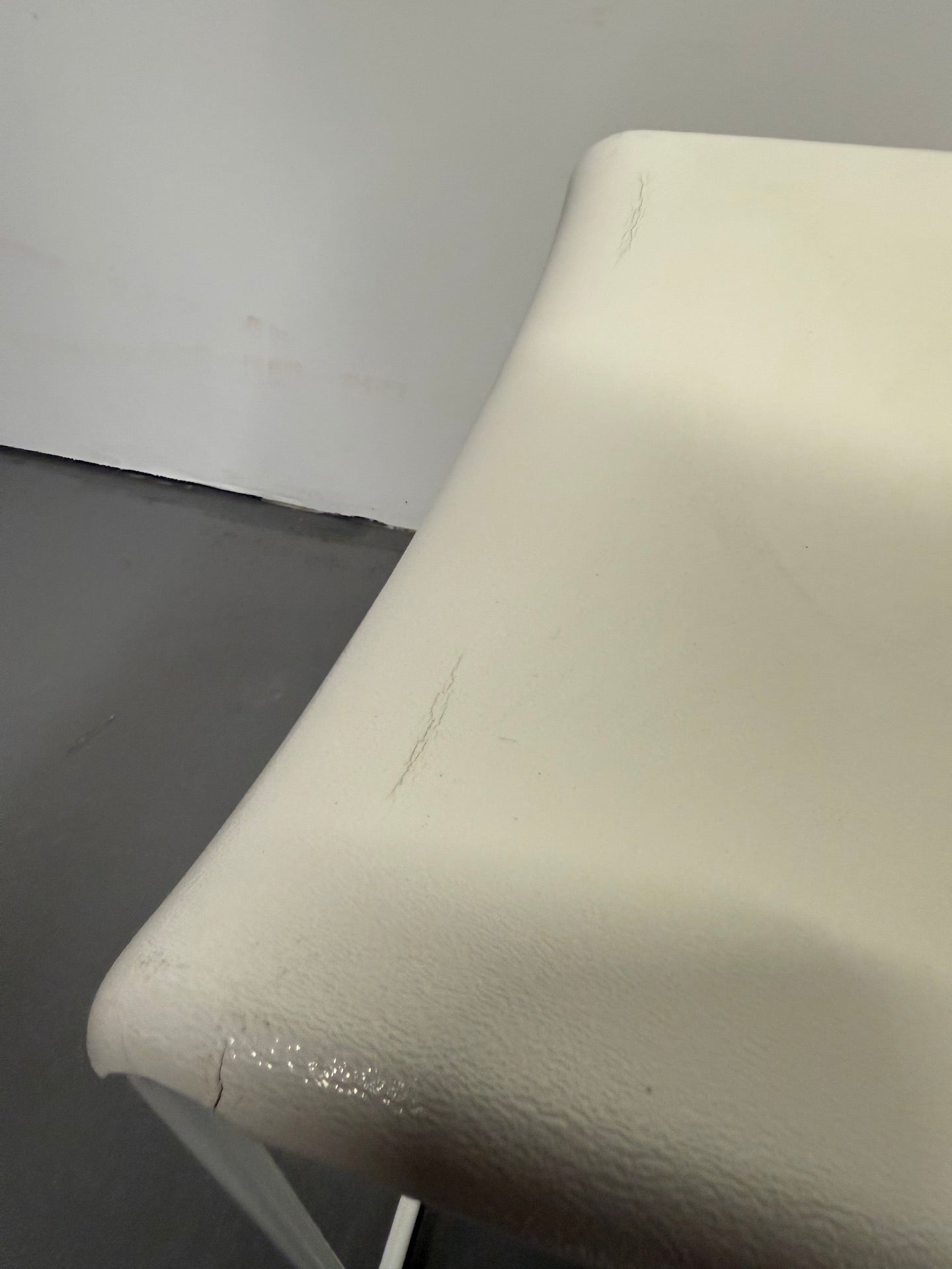 Barbera Design – Uccio Stackable Chair (White Plastic Version)