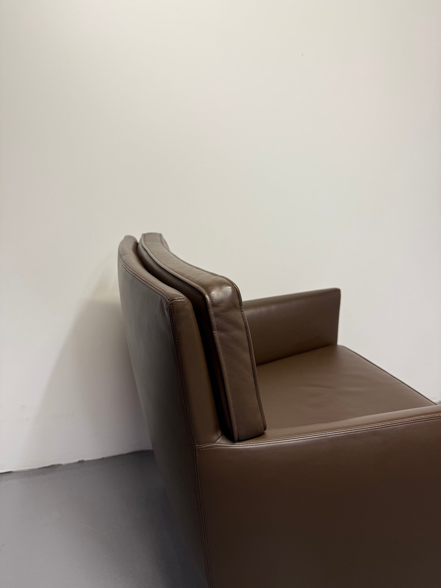 B&B Italia Posa Armchair – Italian Design by Antonio Citterio - Brown Leather