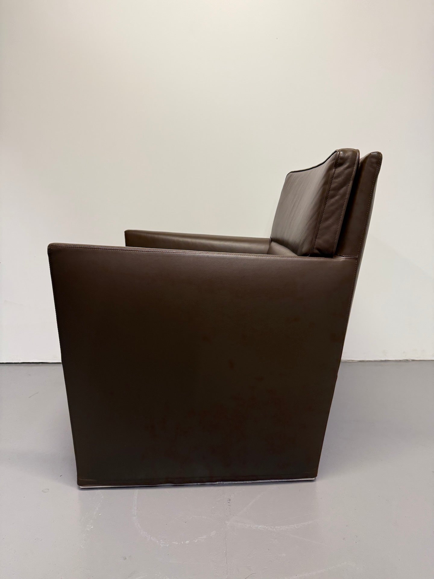 B&B Italia Posa Armchair – Italian Design by Antonio Citterio - Brown Leather