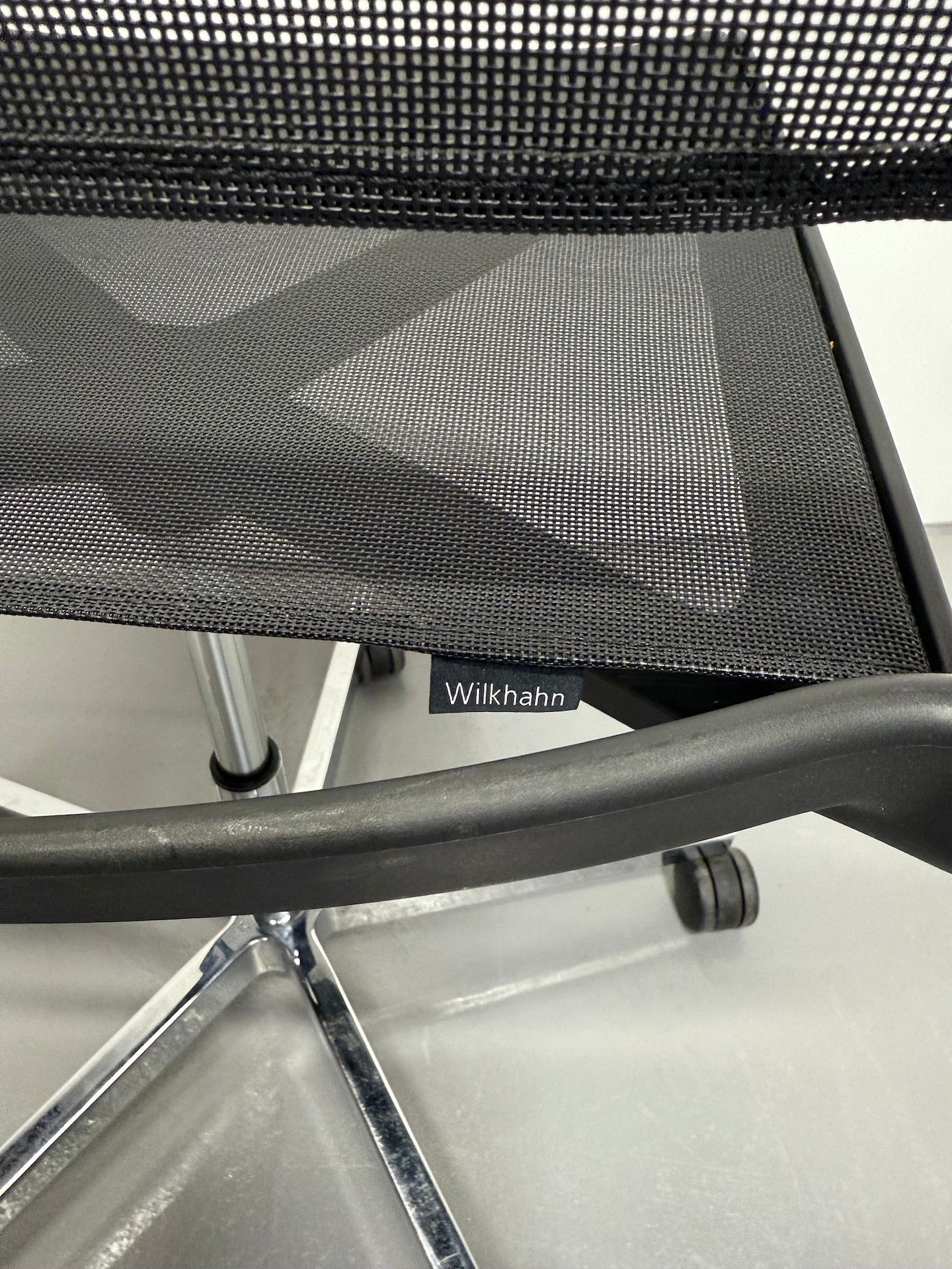 Wilkhahn Aline 232/1 Mesh Conference Chair – Black with Chrome Base