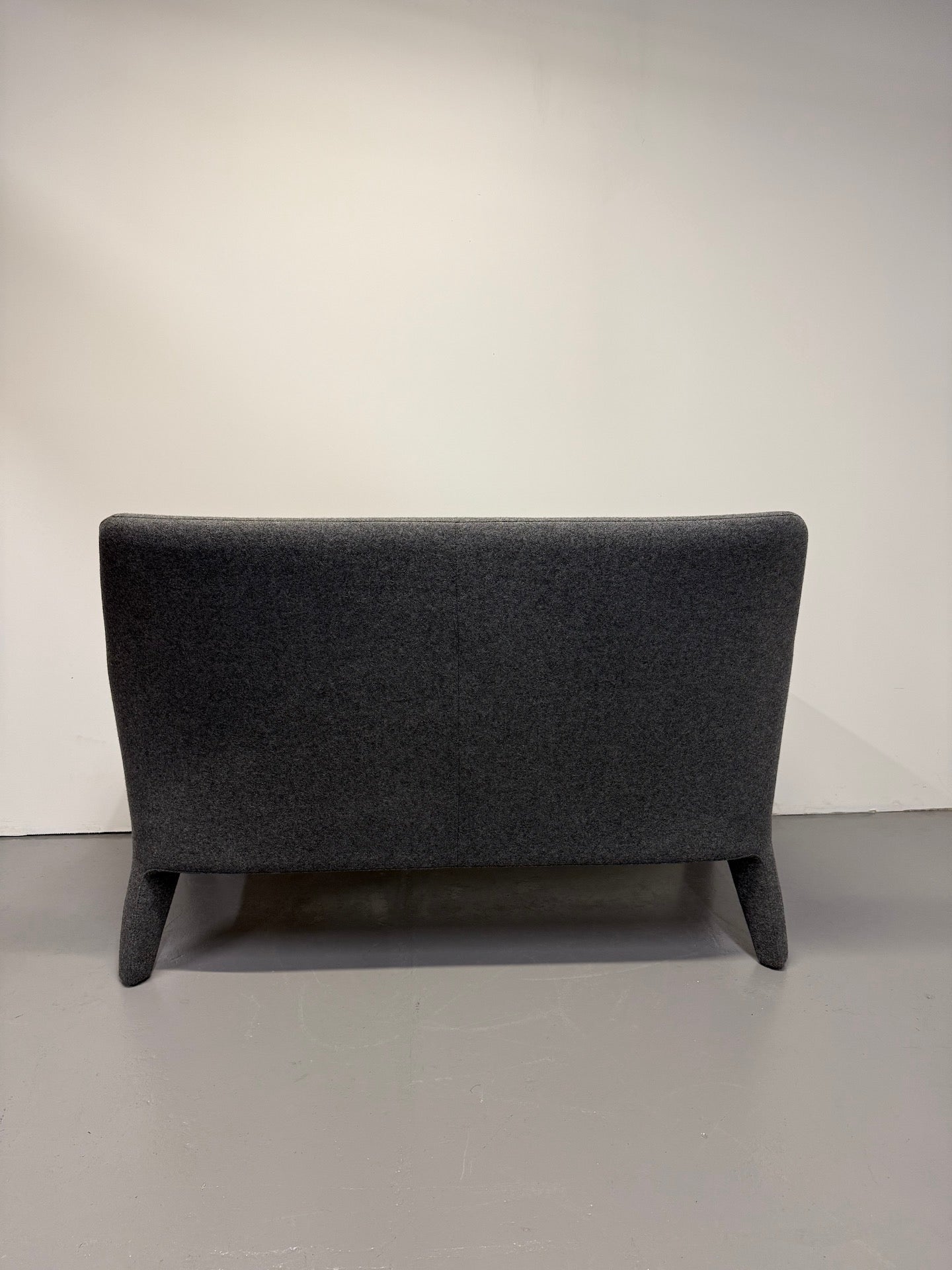 Jardan Kelly 2-Seater Sofa – Dark Grey Wool Blend