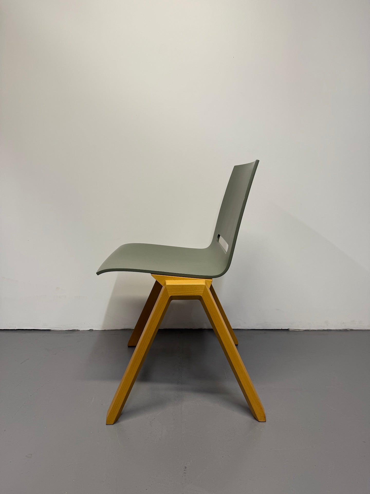 Hussl Forum 2S Chairs – Green Bentwood with Solid Beech Base - Stackable