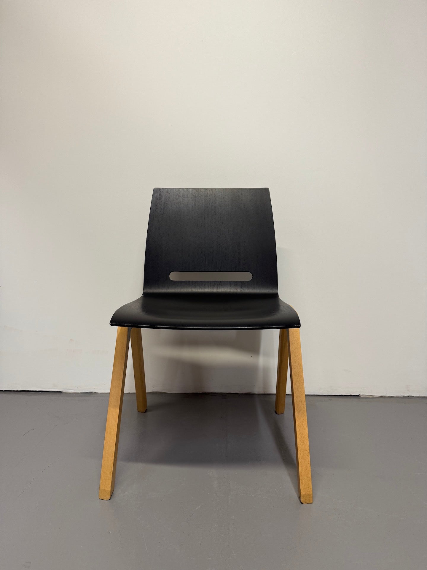 Hussl Forum 2S Chairs – Black Bentwood with Solid Beech Base - Stackable