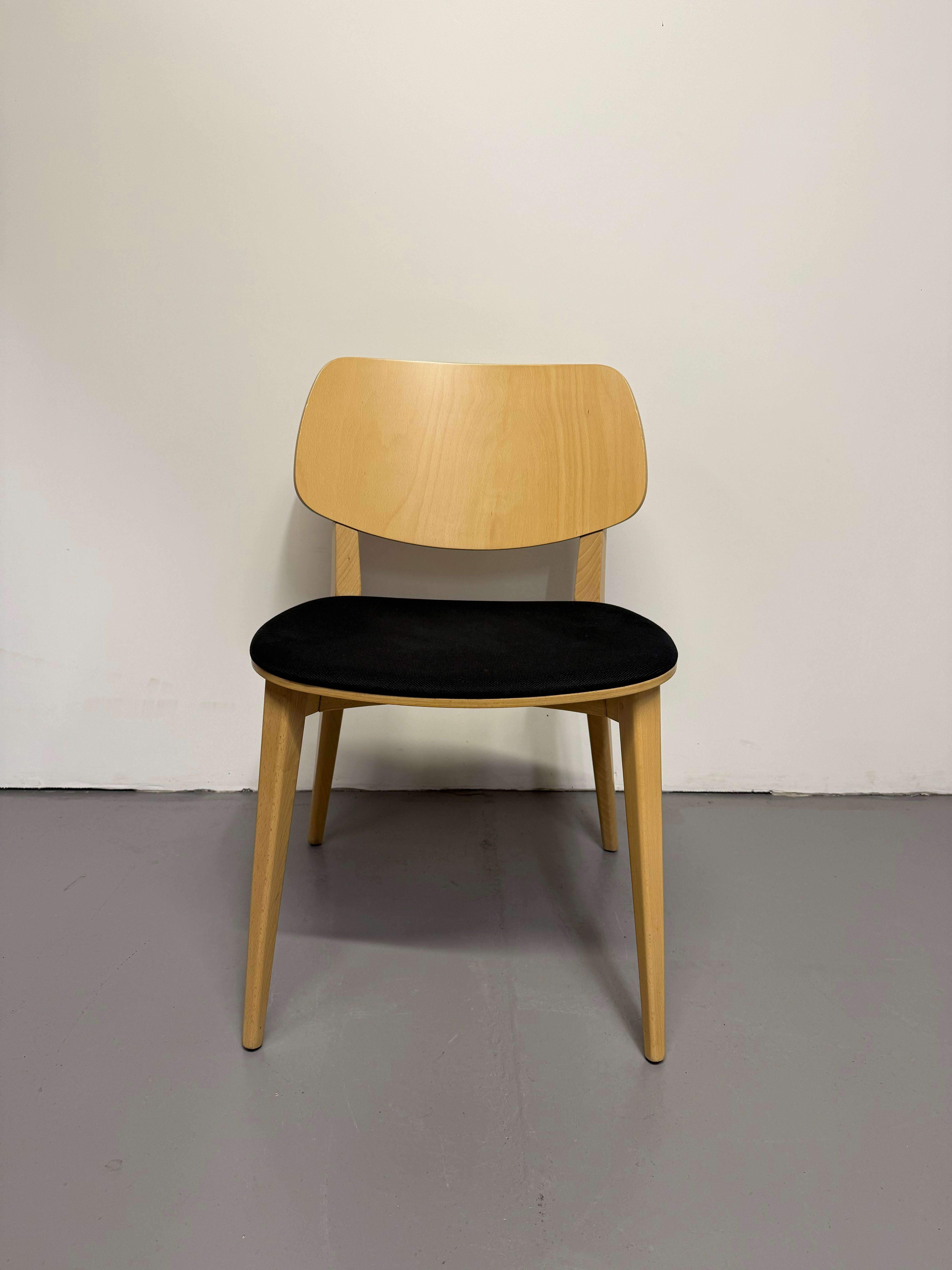 Billiani Doll 551 Dining Chair – Natural Beechwood with Black Fabric Seat