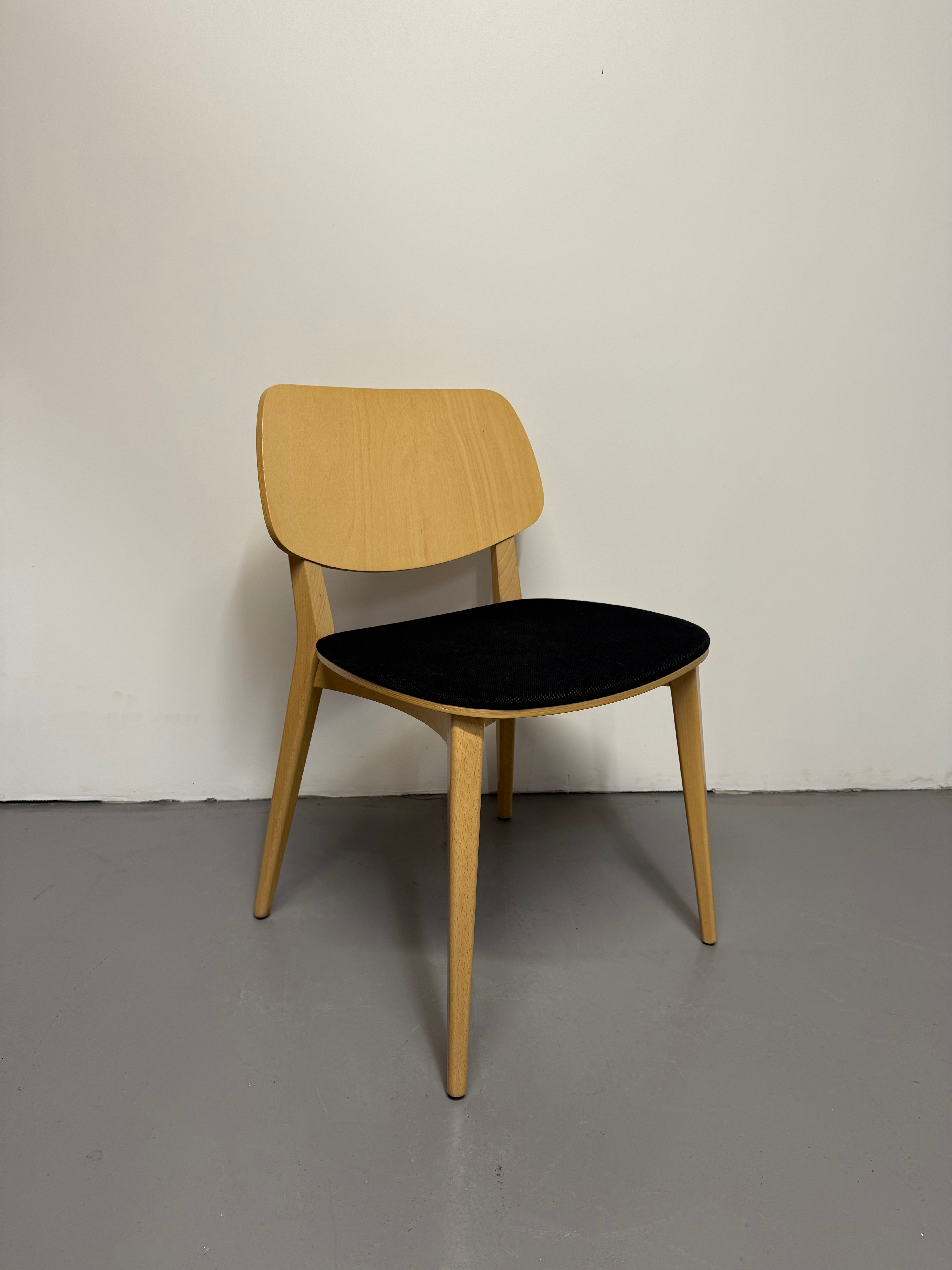 Billiani Doll 551 Dining Chair – Natural Beechwood with Black Fabric Seat