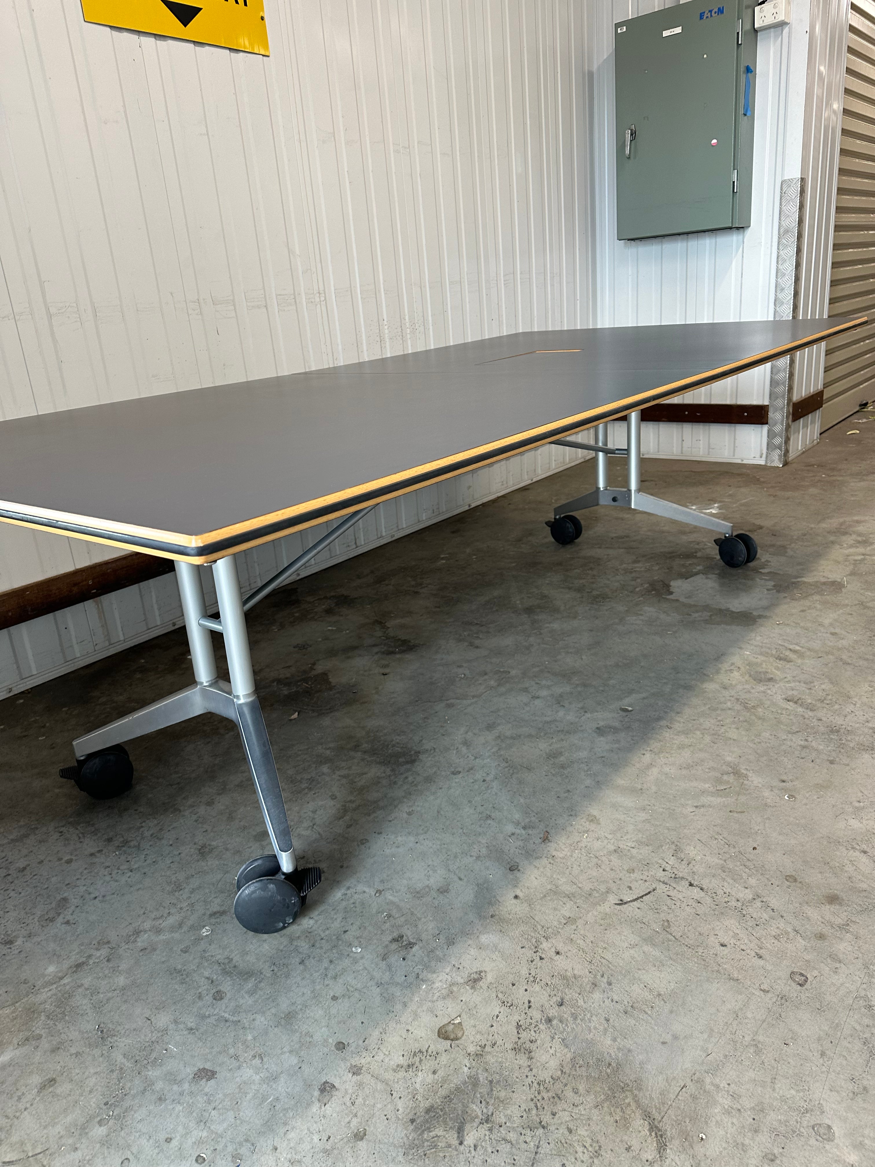 Wilkhahn Confair 440/21 Black Folding Conference Table – 2400 x 1200 mm