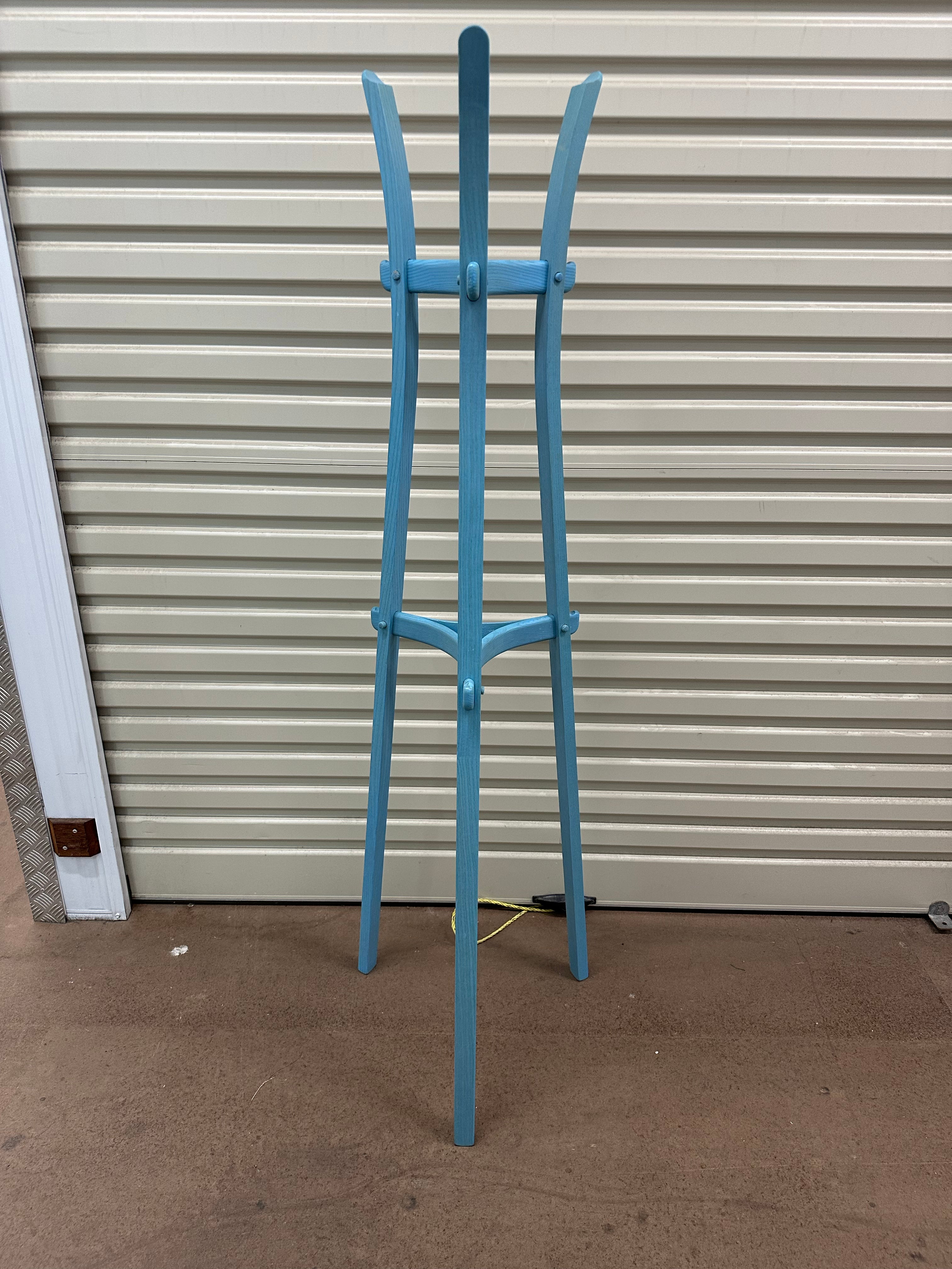 Leek coat stand by Mentsen - Baby Blue
