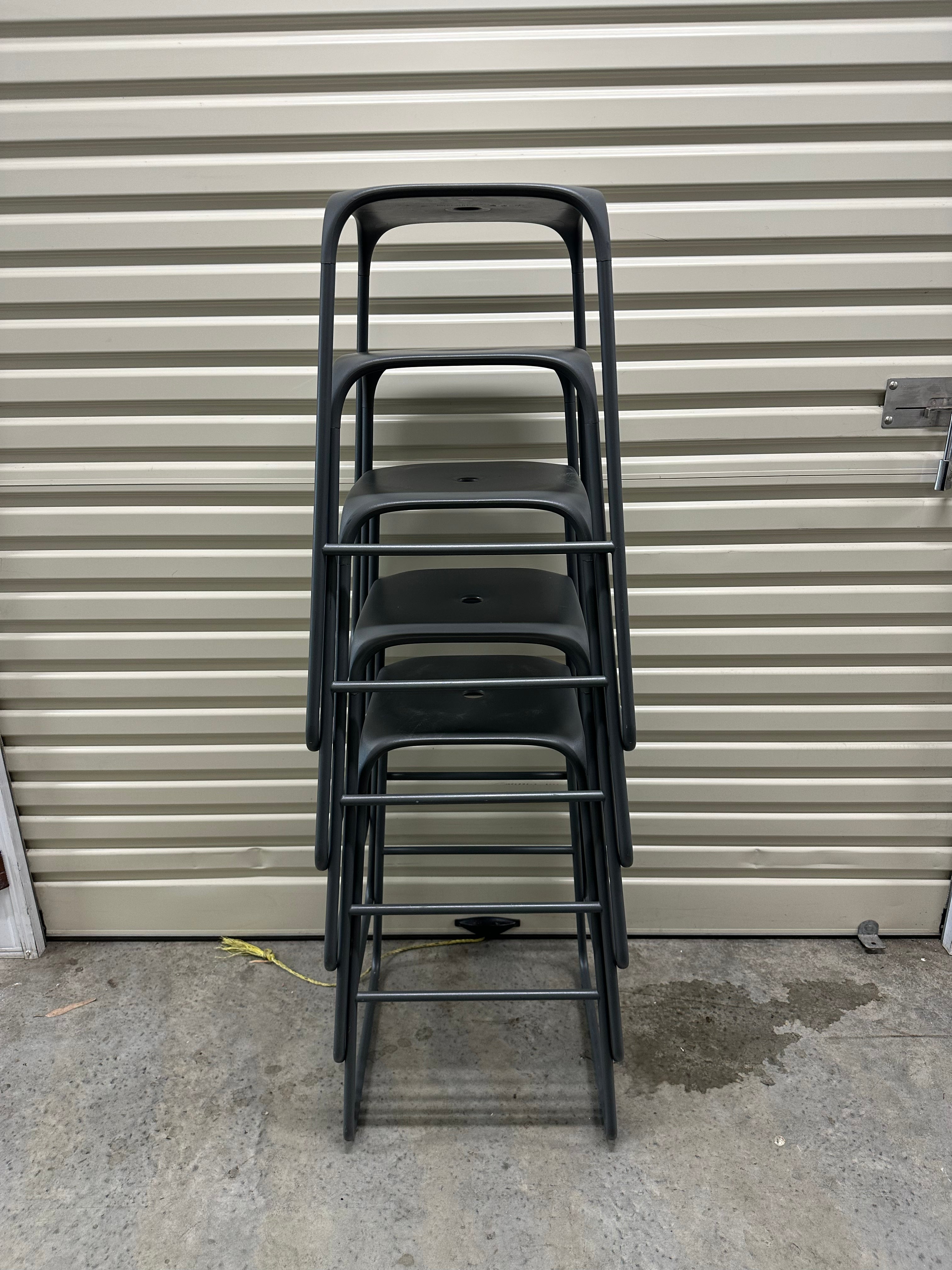 Infiniti Bobo Bar Stool designed by Fabrizio Batoni - Grey