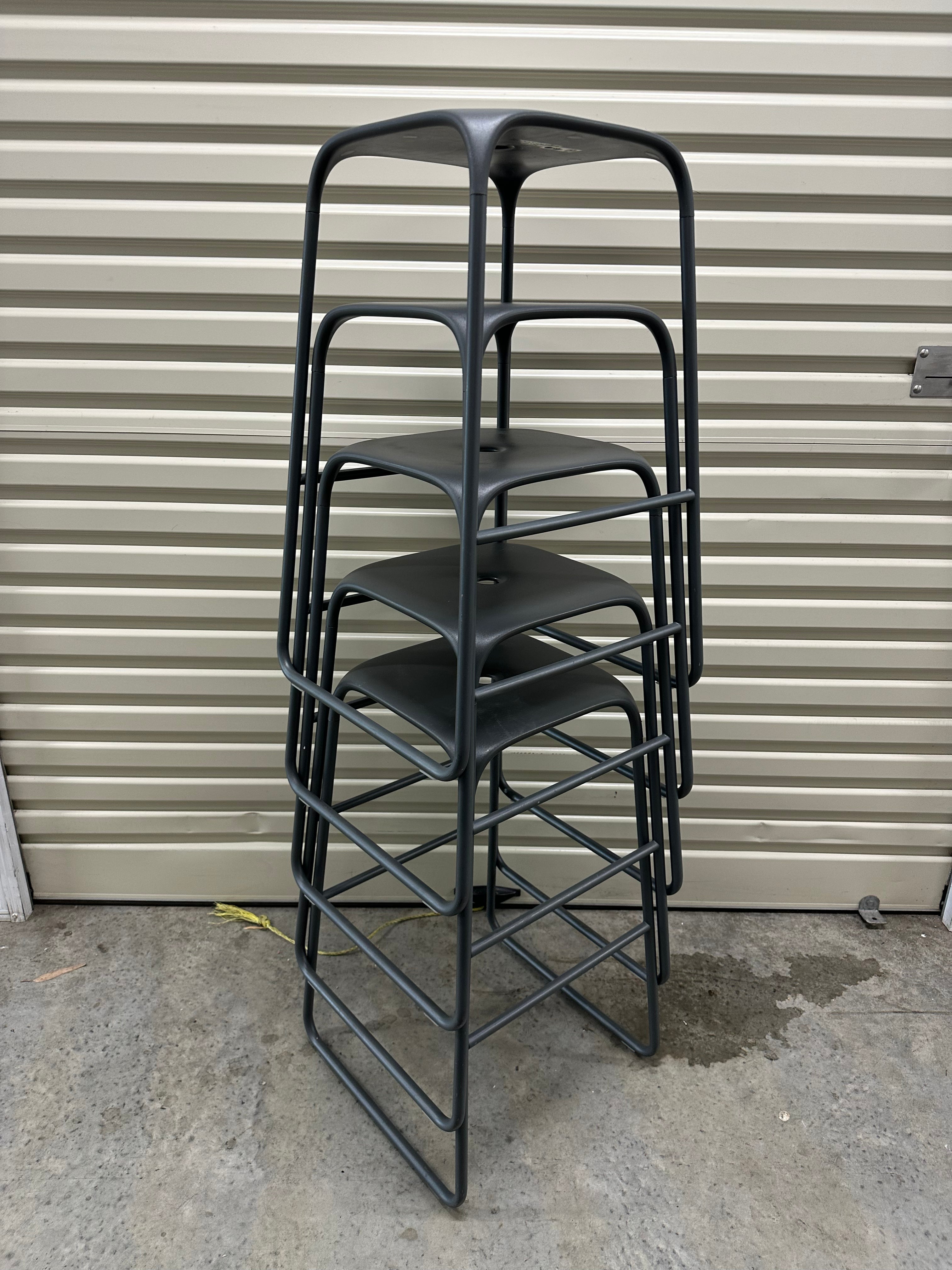 Infiniti Bobo Bar Stool designed by Fabrizio Batoni - Grey