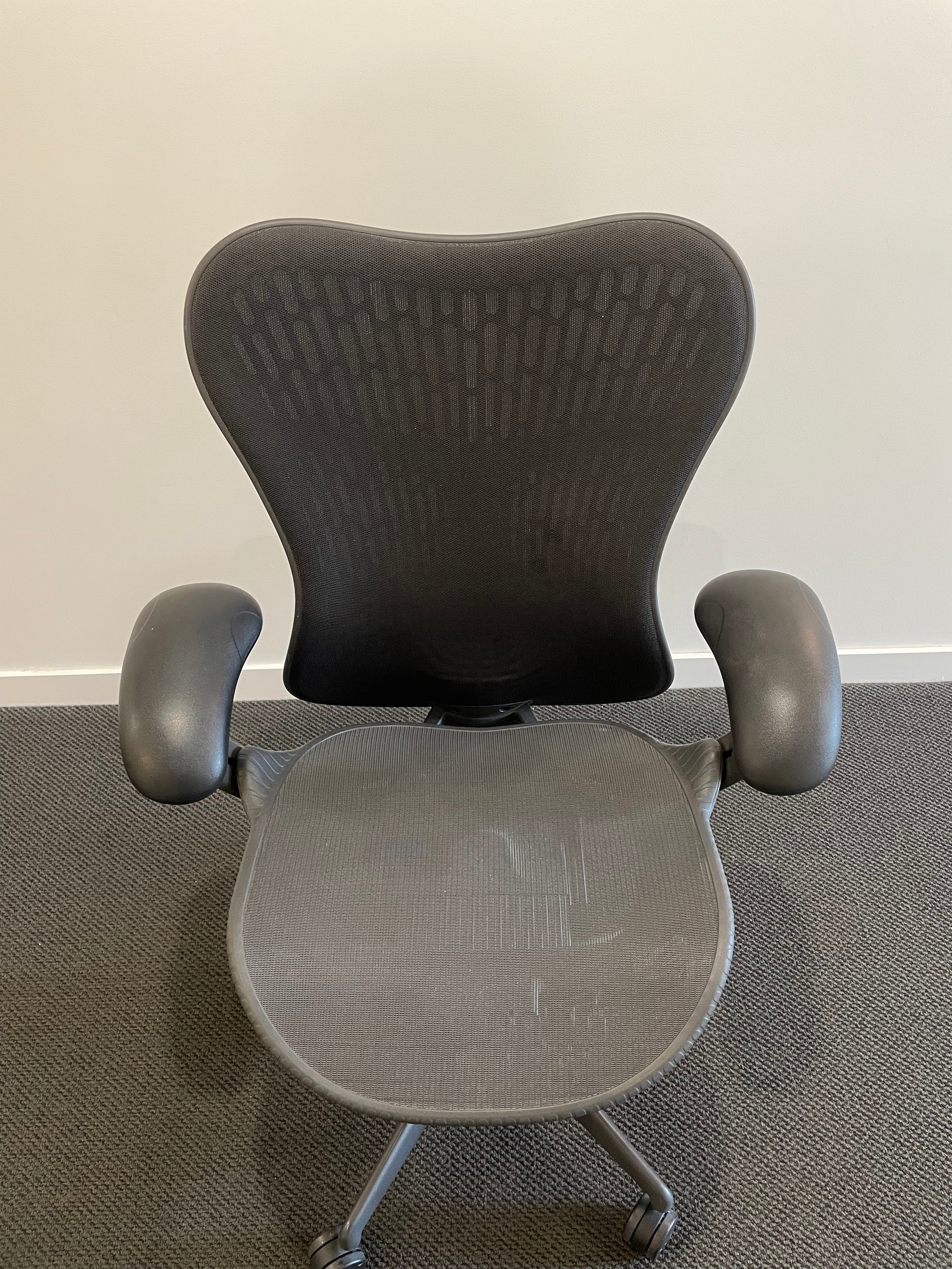 Herman Miller Mirra 2 with Armrest