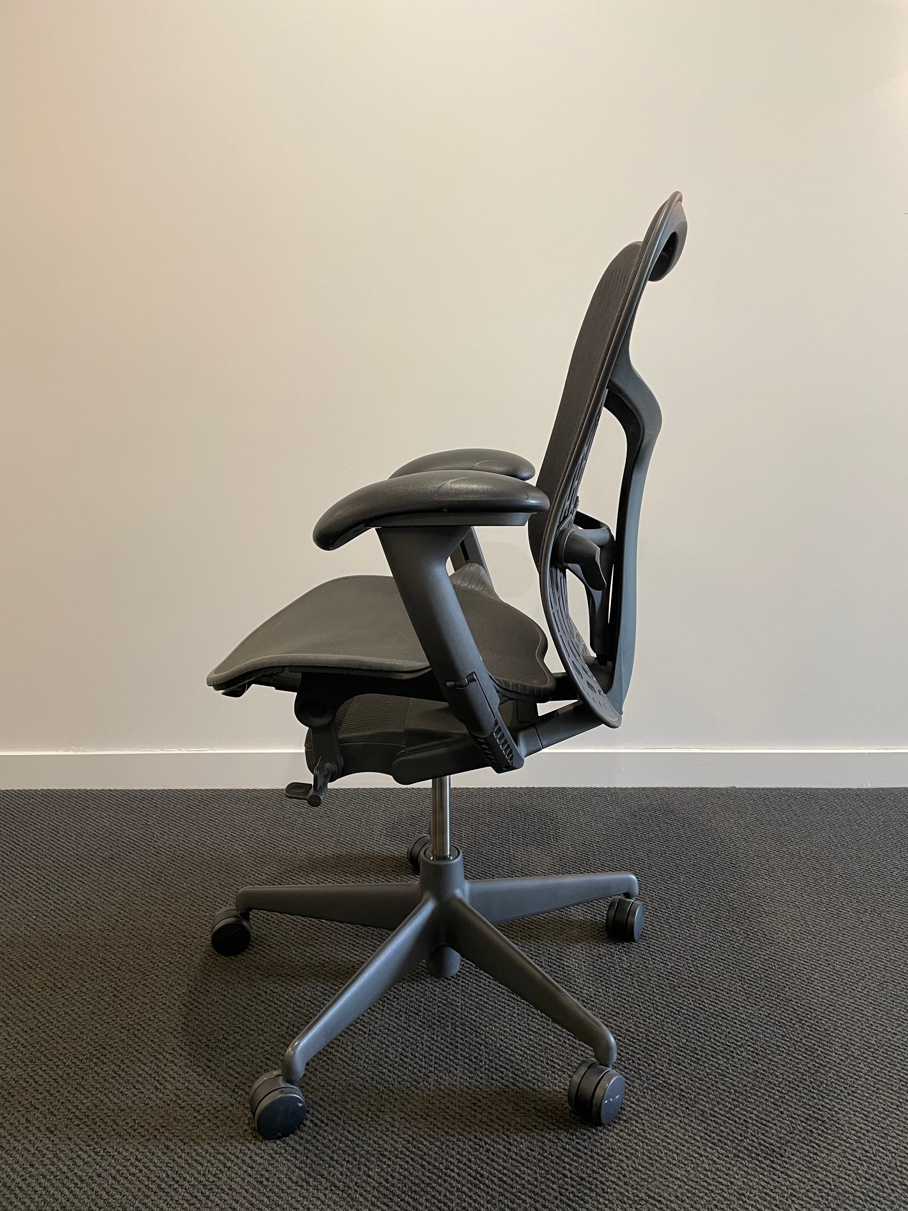 Herman Miller Mirra 2 with Armrest