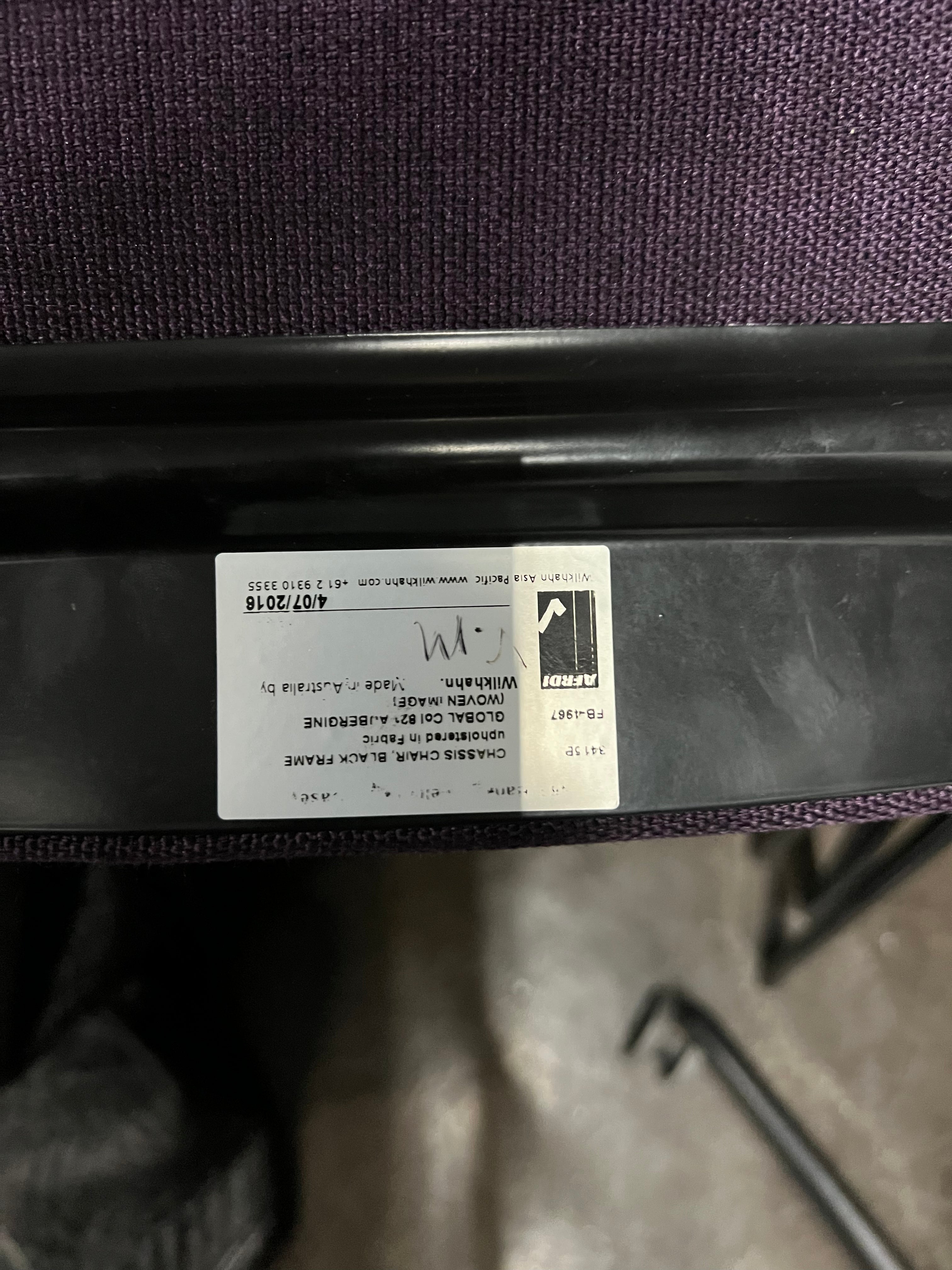 Wilkhahn Chassis Chair – Purple/Black