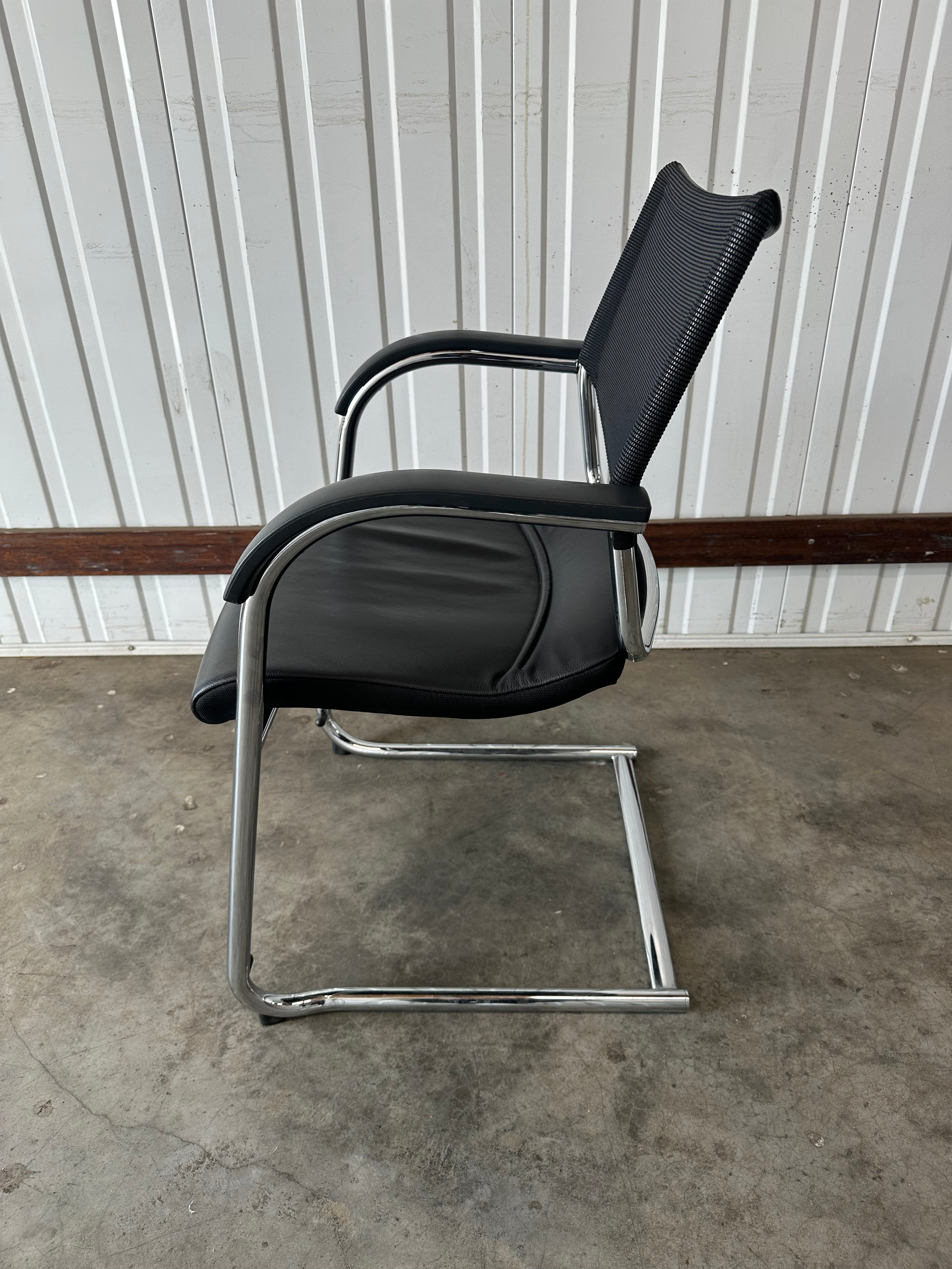 Wilkhahn 287/81 Modus Executive Boardroom Cantilever Chair