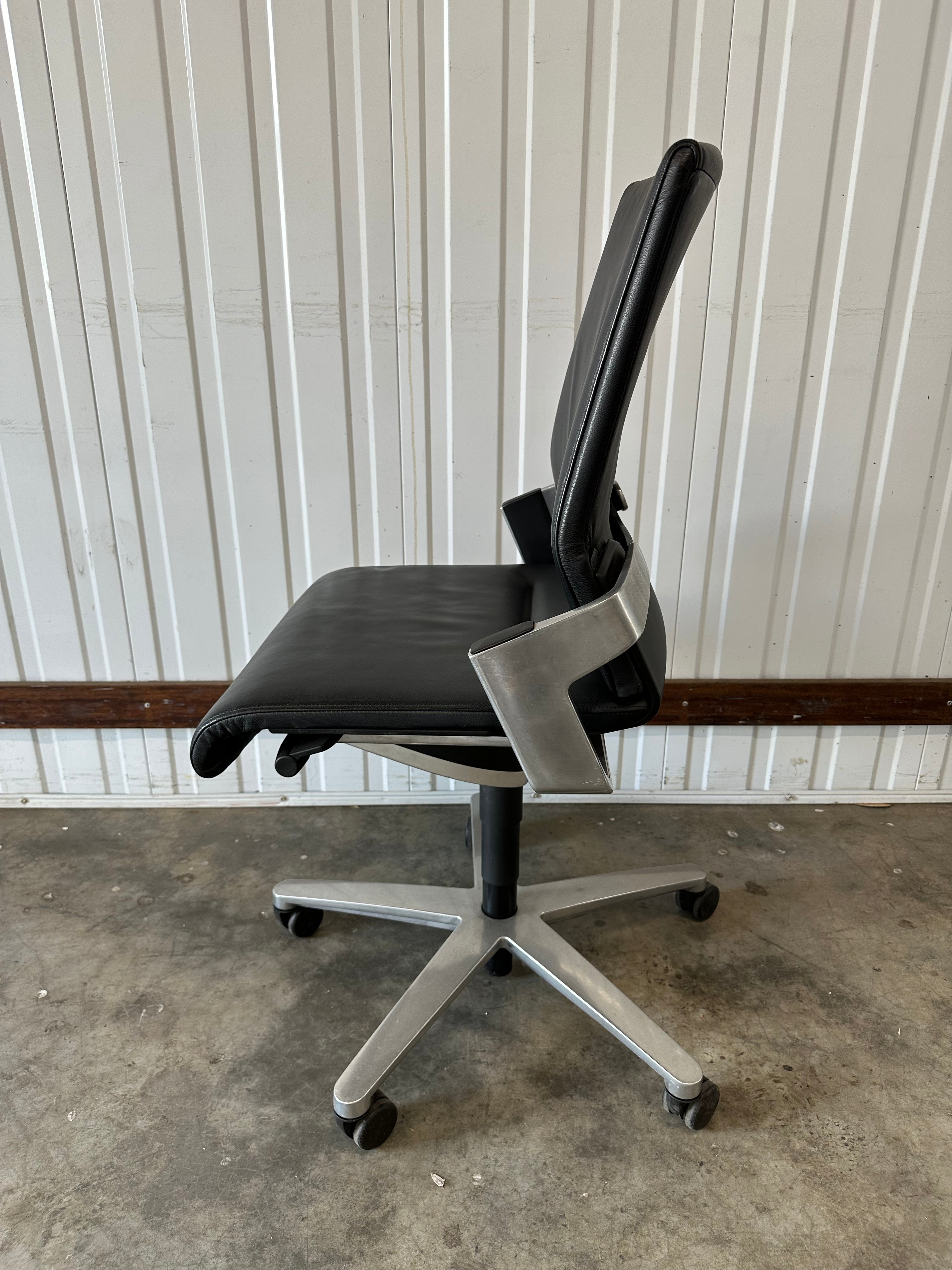 Wilkhahn Contemporary executive chair 170