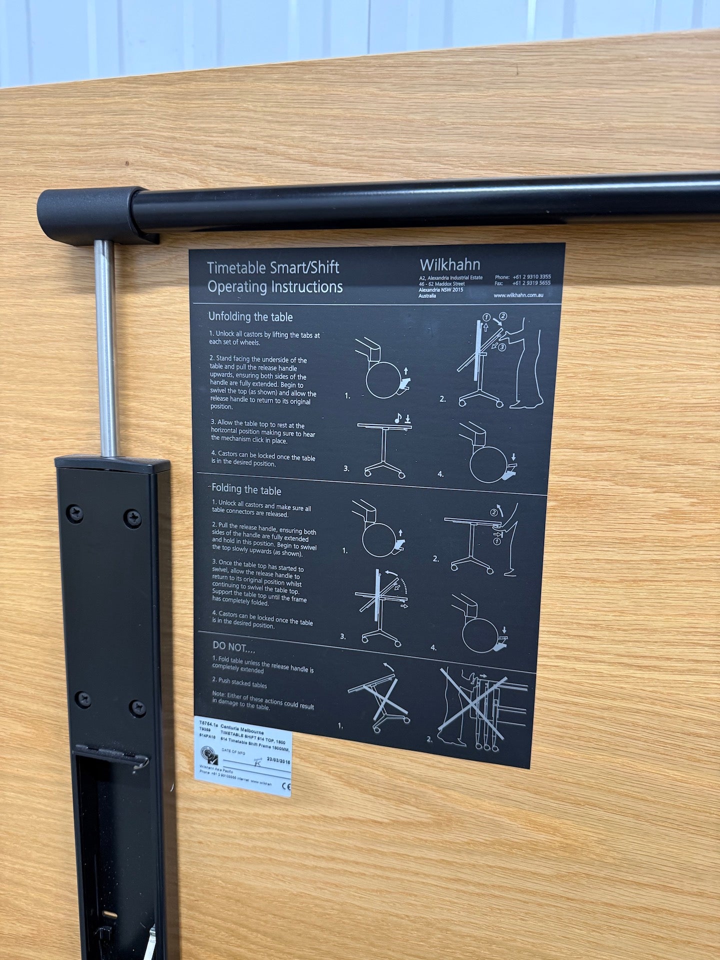 Wilkhahn Timetable Shift 614 Folding Table - American Oak Veneer with white rubber edge