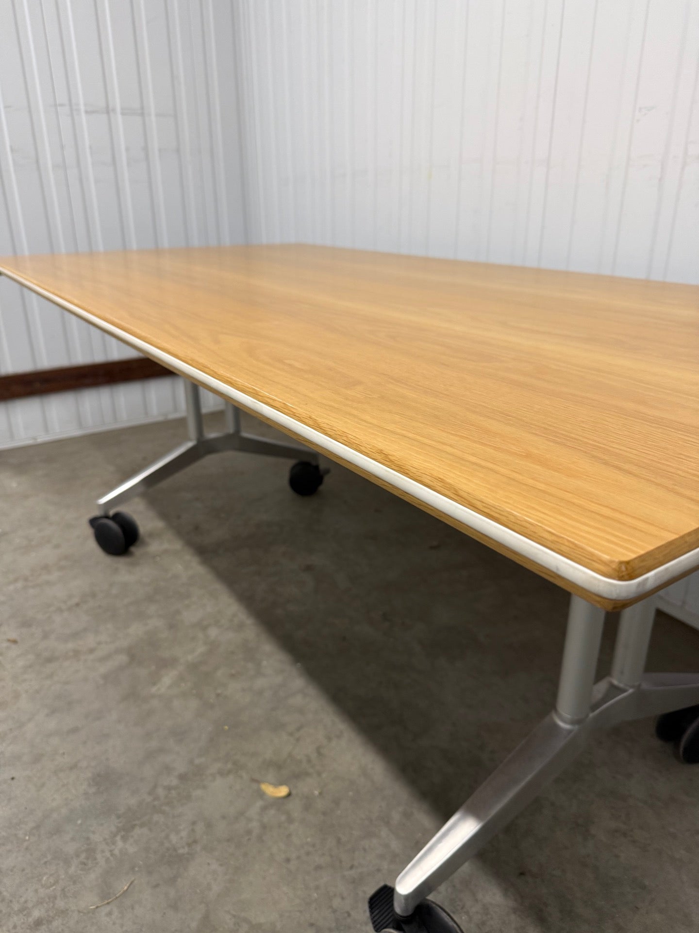 Wilkhahn Timetable Shift 614 Folding Table - American Oak Veneer with white rubber edge