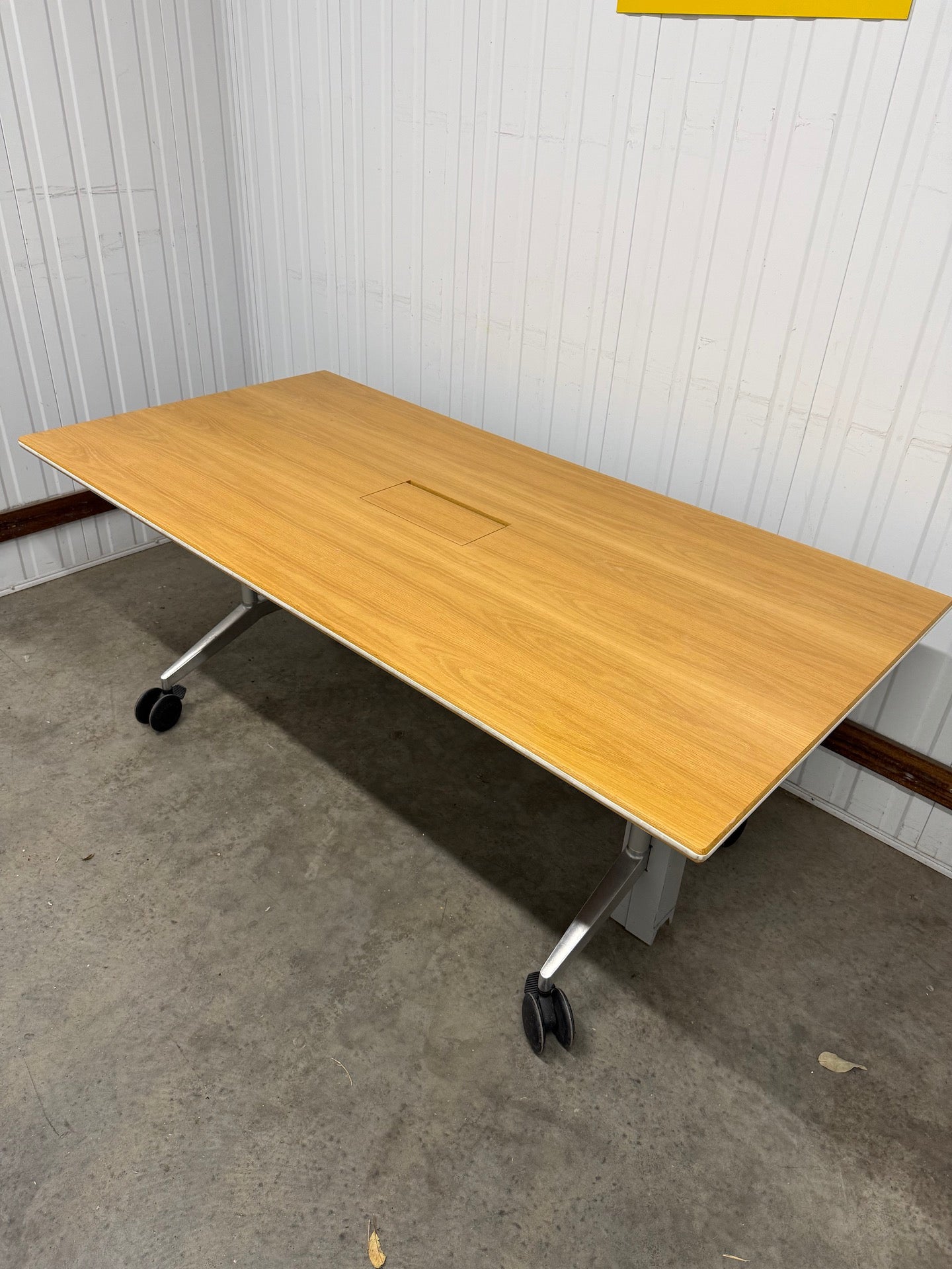 Wilkhahn Timetable Shift 614 Folding Table - American Oak Veneer with white rubber edge