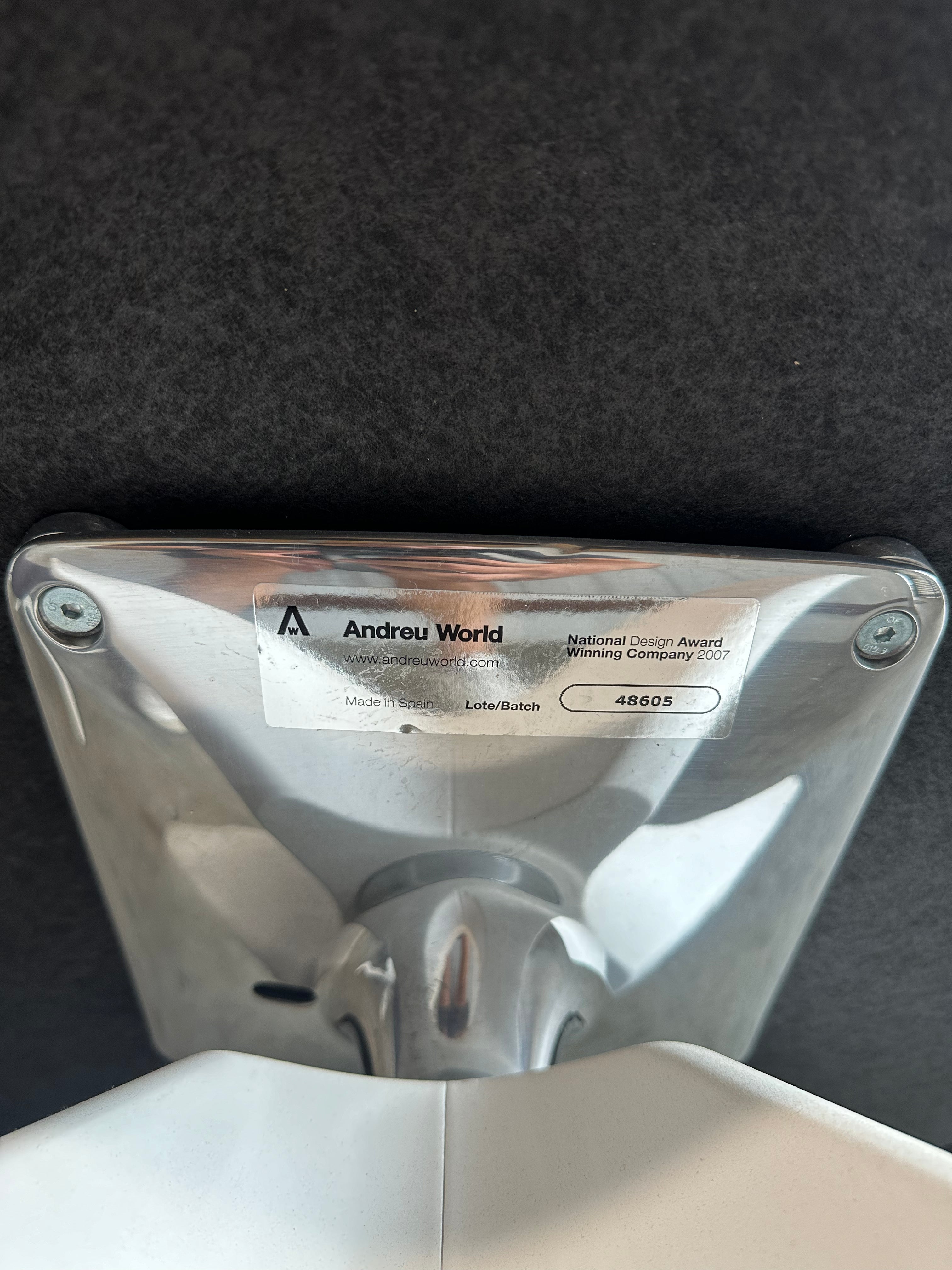 Alya Lounge Chairs BU1524 – Designed by Lievore Altherr Molina for Andreu World