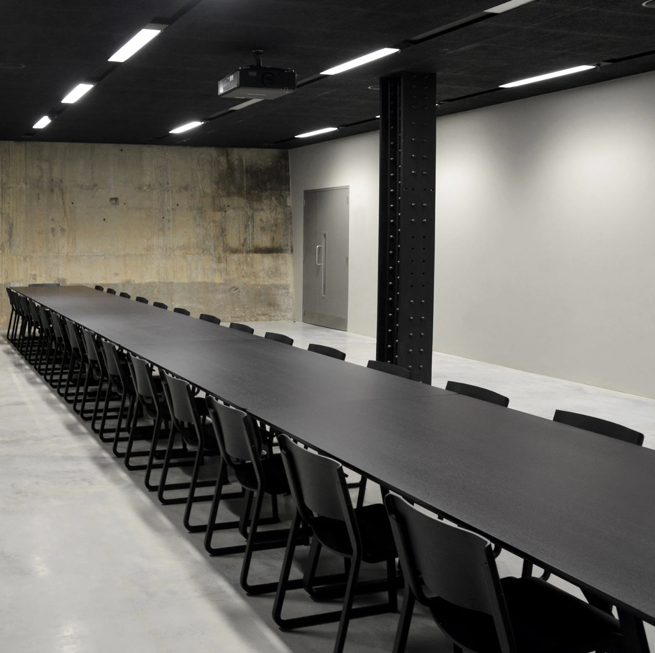 Chorus Theo Dining Chair by Simon Pengelly – Black Frame with Grey Upholstered Seat