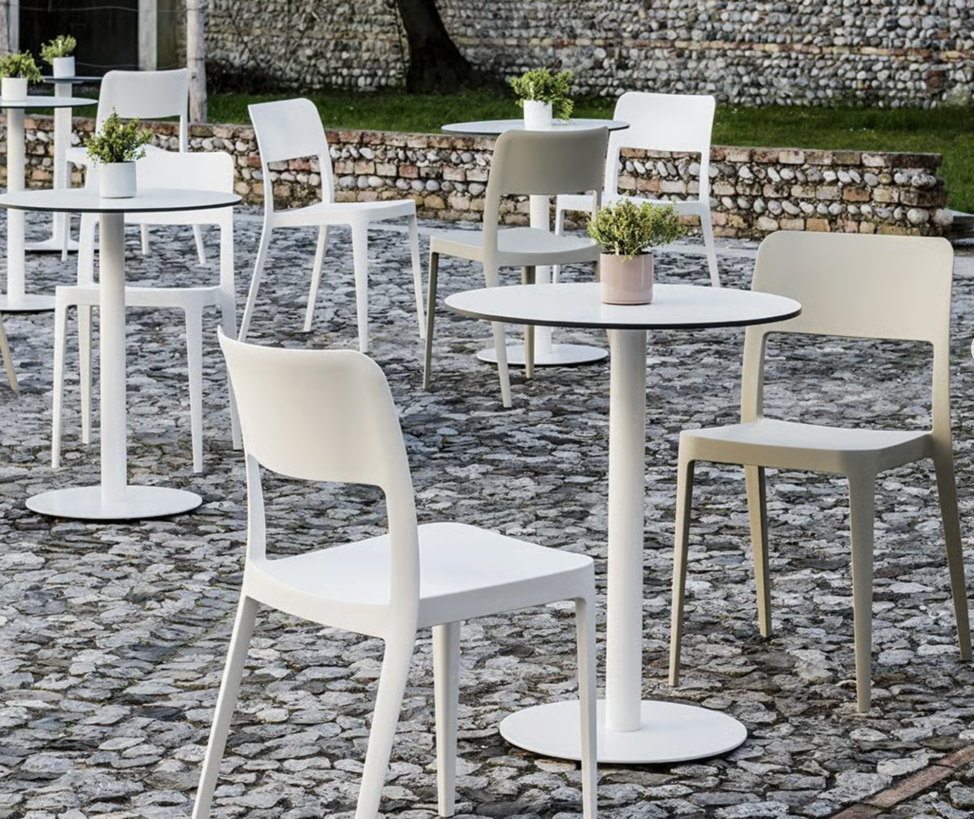 Midj Nenè S Chair – Sand Colour