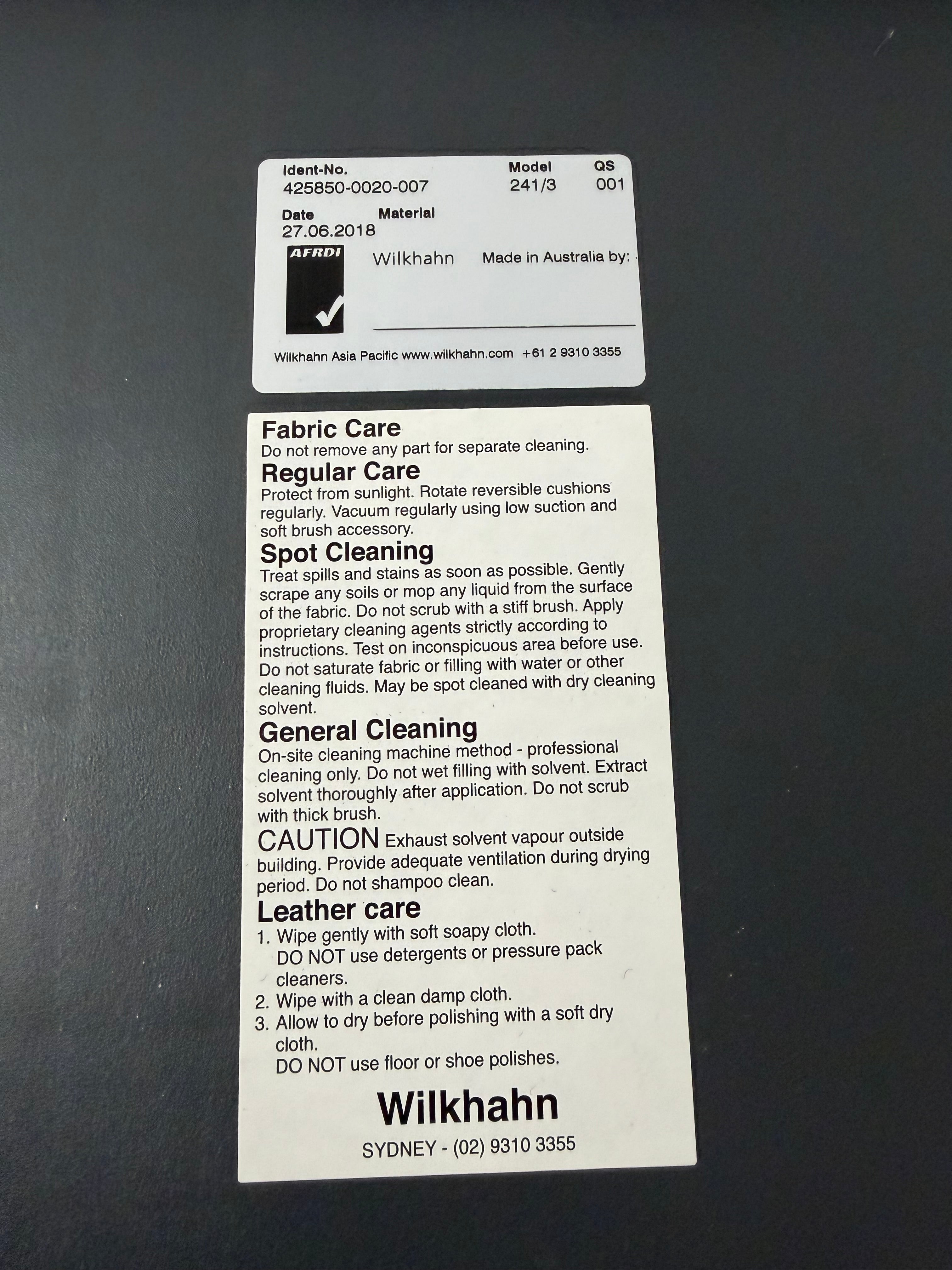 Wilkhahn 287/81 Modus Conference Room Cantilever Chair - Black