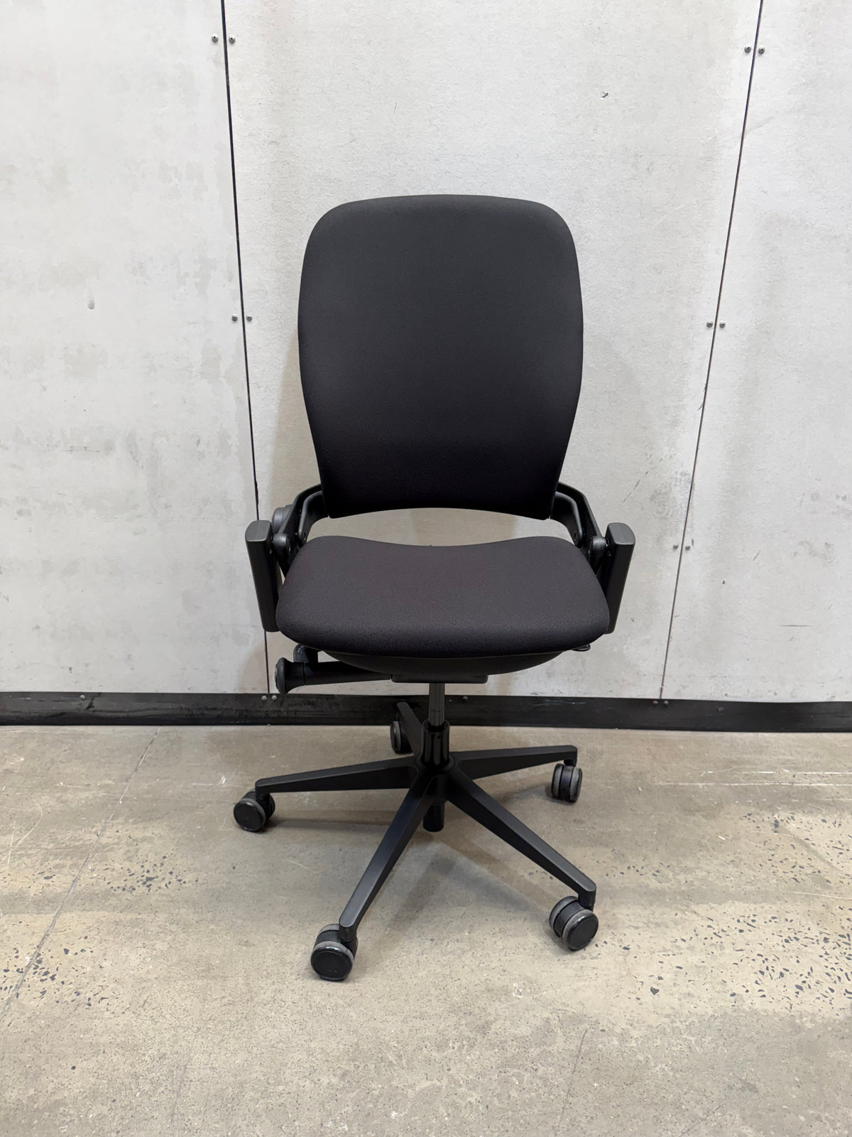 Steelcase Leap V2 Ergonomic Office Chair – Black | Armless