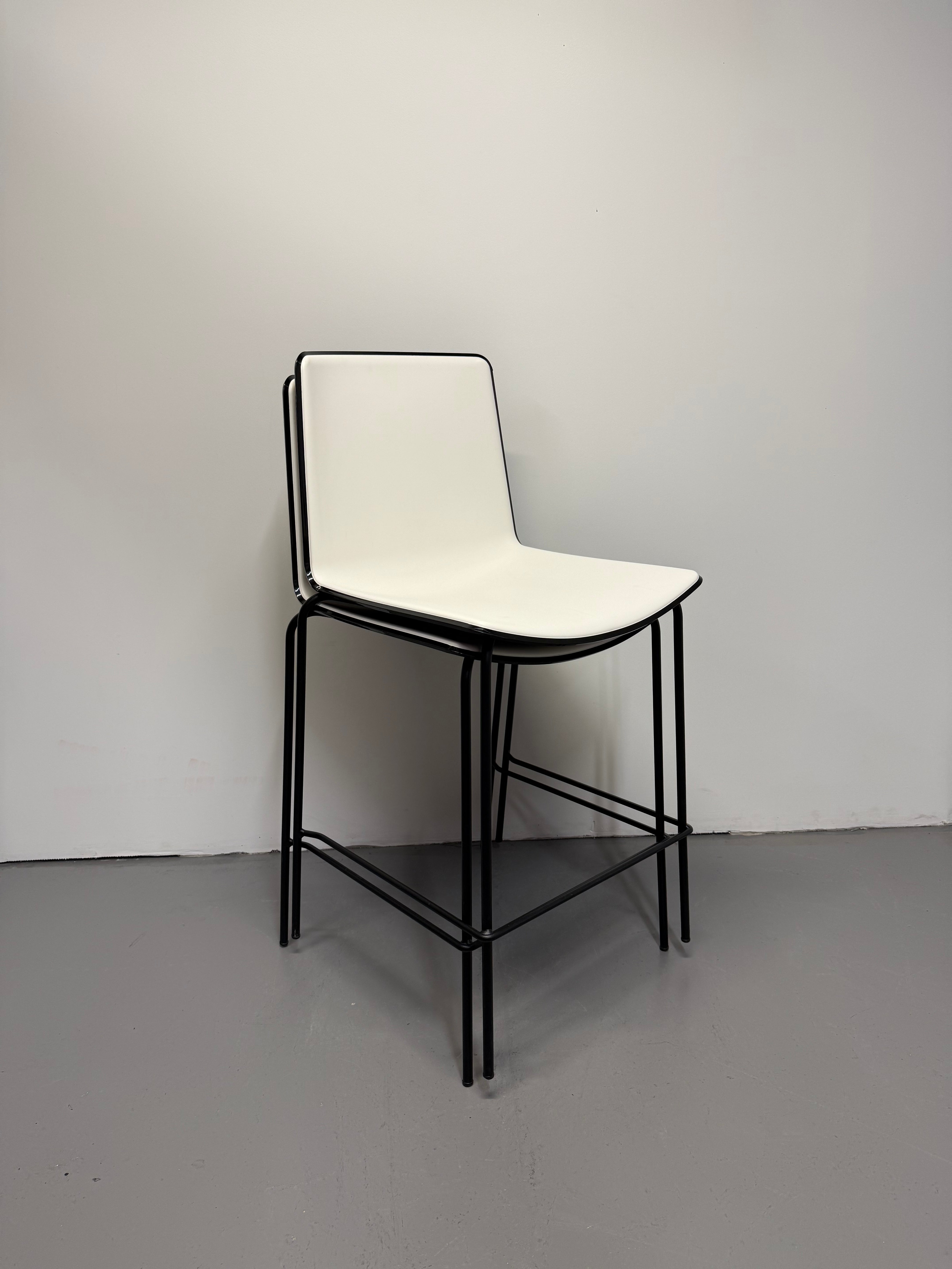 Pedrali Tweet Barstool - White Seat with Black Frame