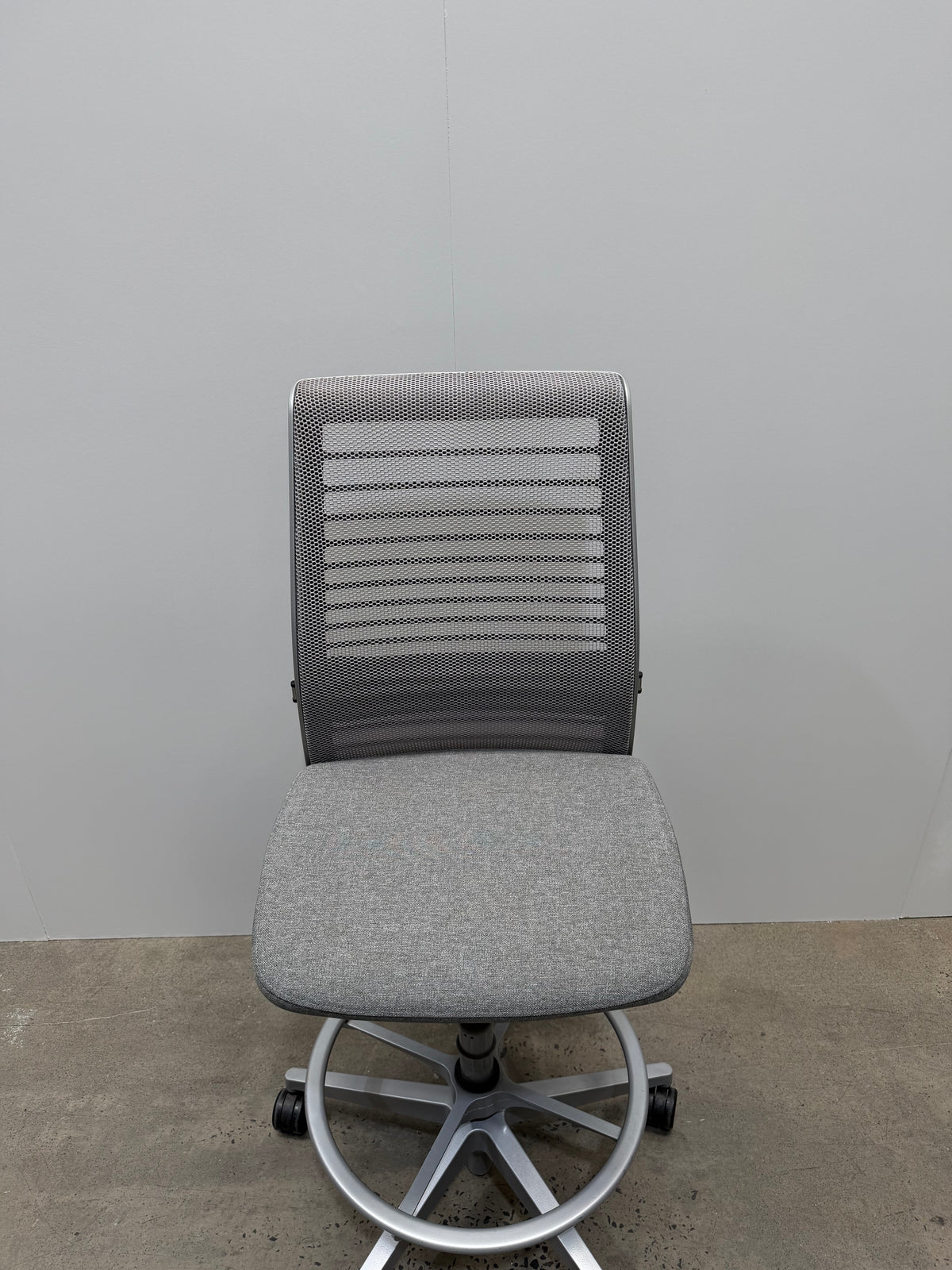 Steelcase Think V2 Drafting Stool – Grey, No Arms, Ex-Showroom – view 2 – pre-owned