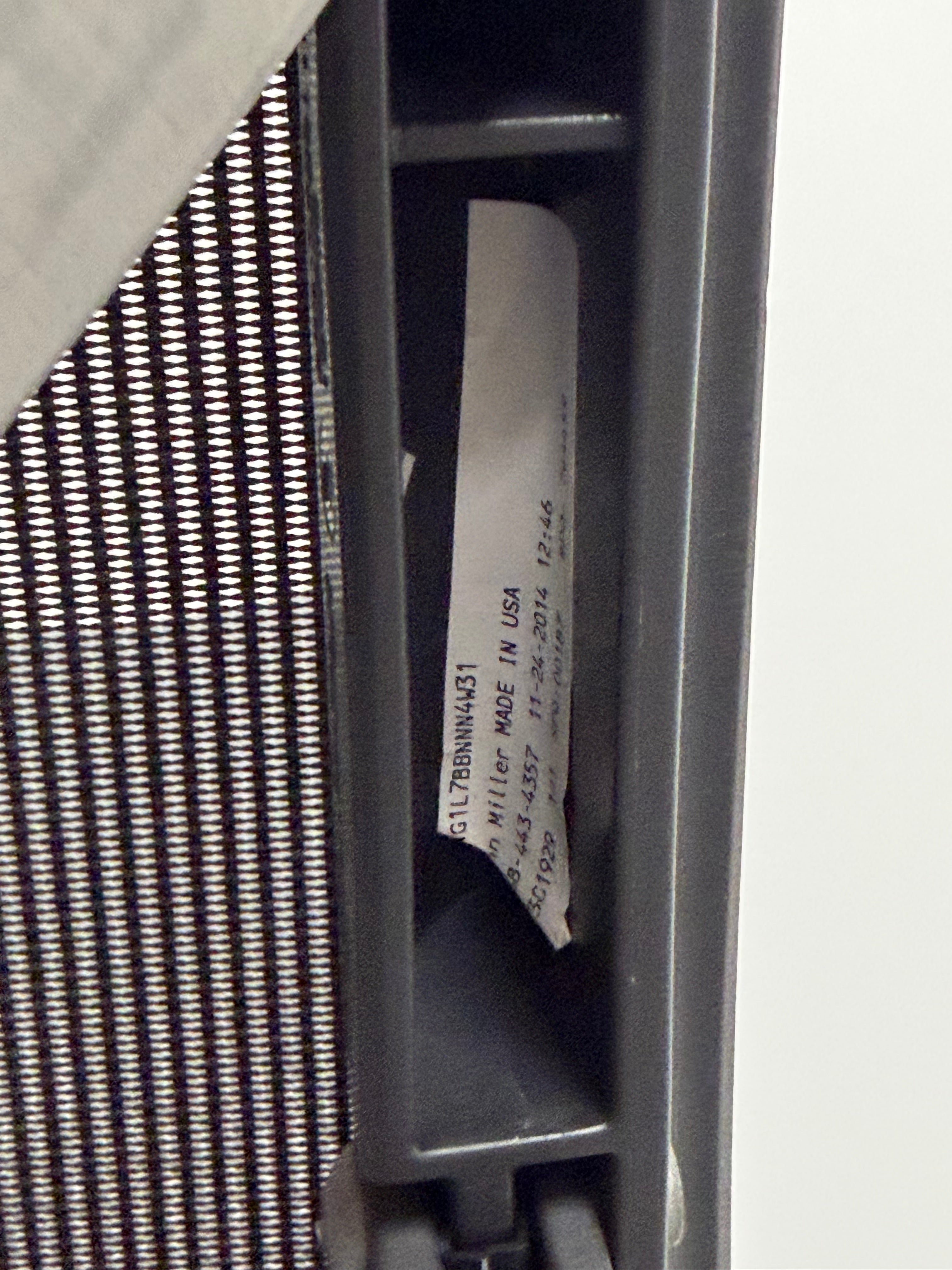 Herman Miller Setu Chair – Armless / Graphite Grey