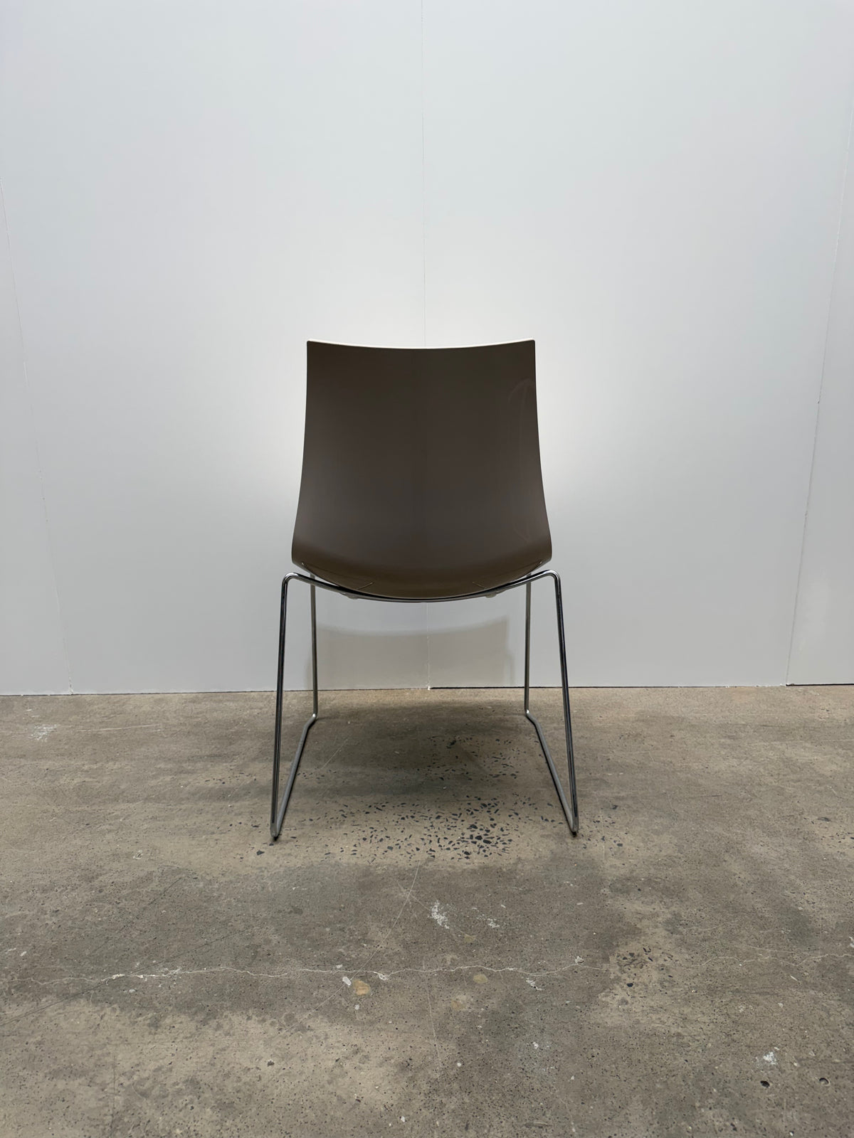 Pedrali Tweet 894 Sled Chair by Marc Sadler – White & Grey, Chrome – view 4 – pre-owned