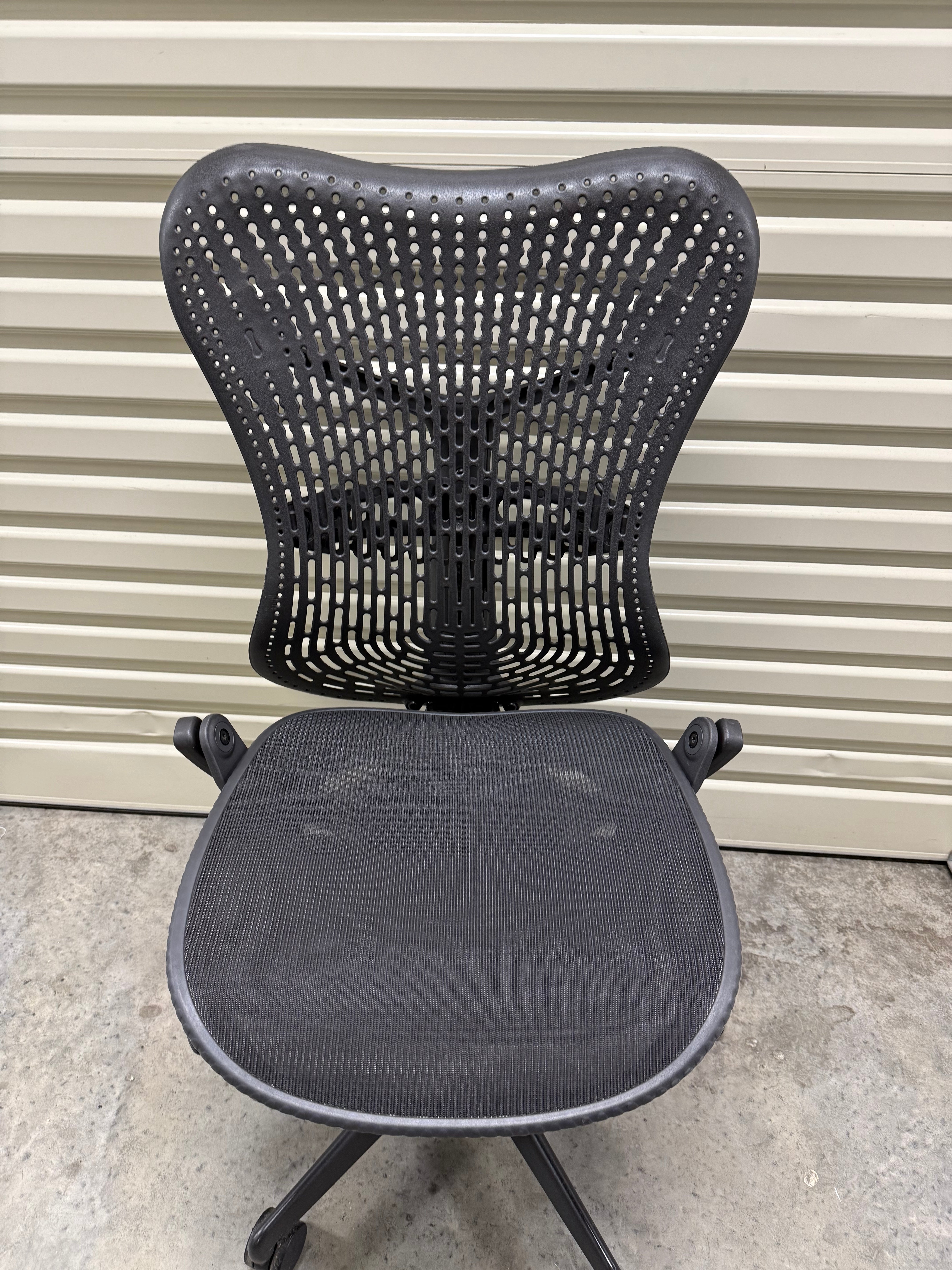 Herman Miller Mirra Office Chair no Arms - Black - Back Tilt Lock