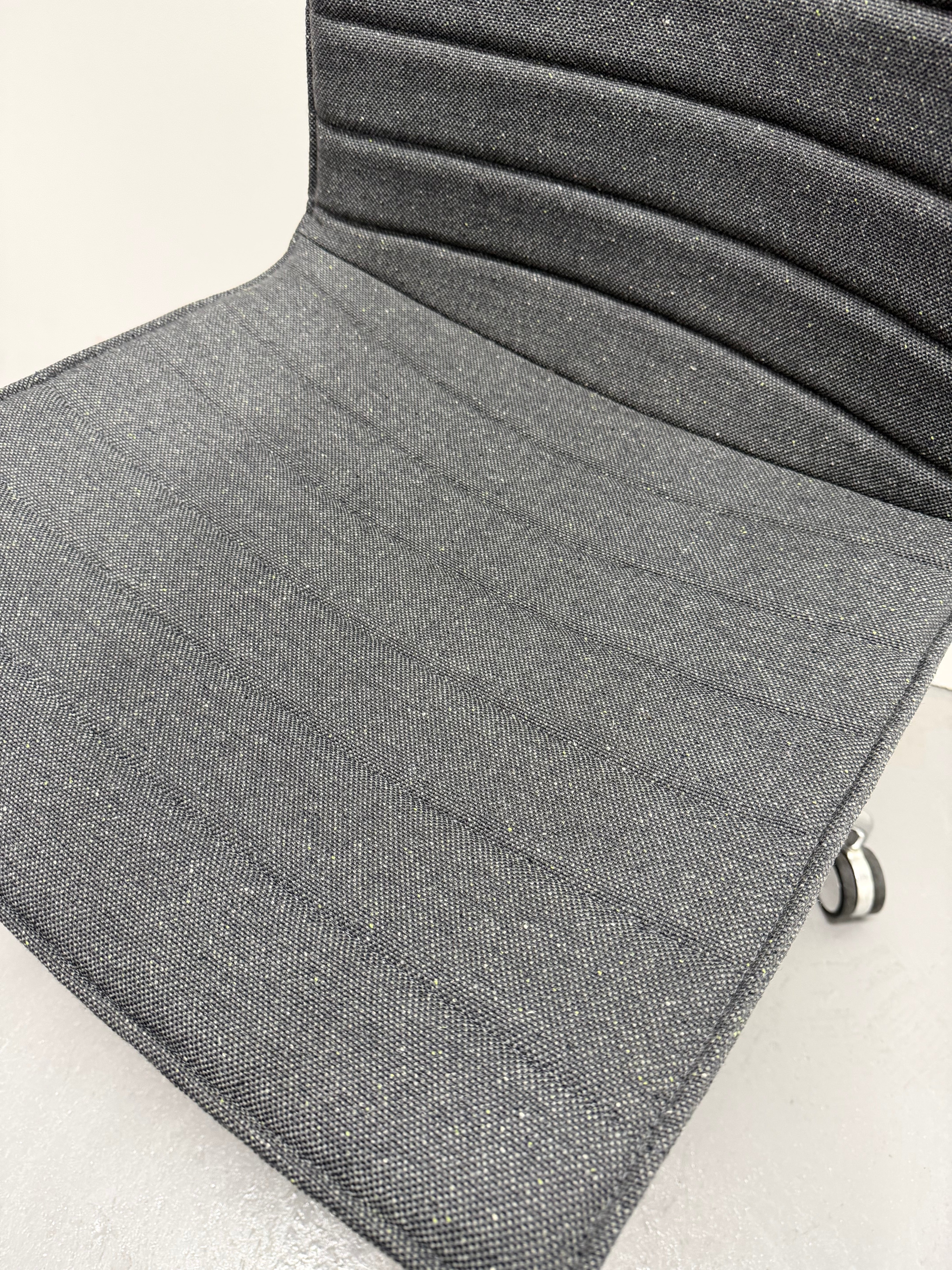 Arper Catifa 46 Upholstered Meeting Chair - 5 Star Aluminium Base