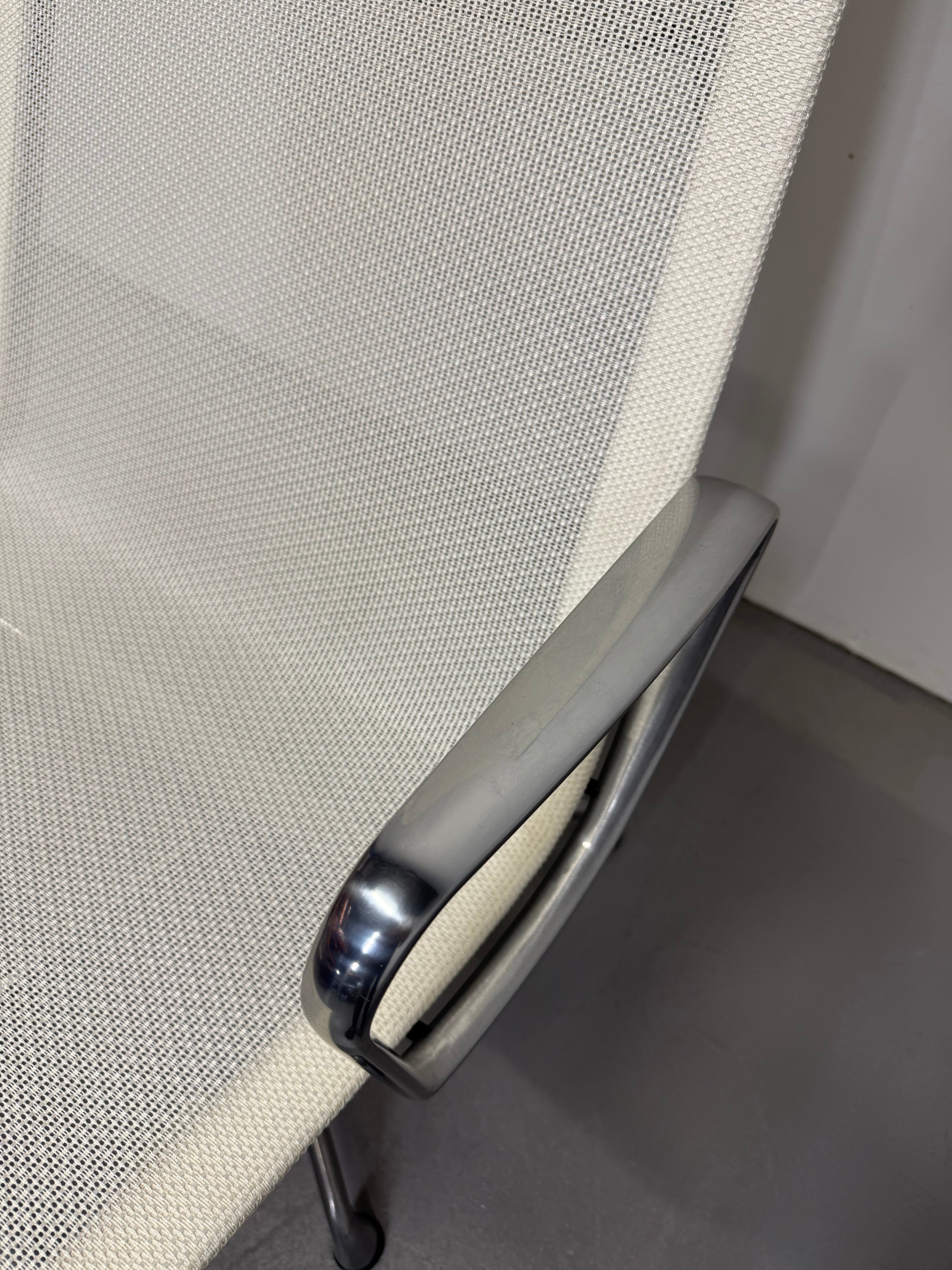 Herman Miller EA 116 Eames Aluminum Group Lounge Chair - White Mesh