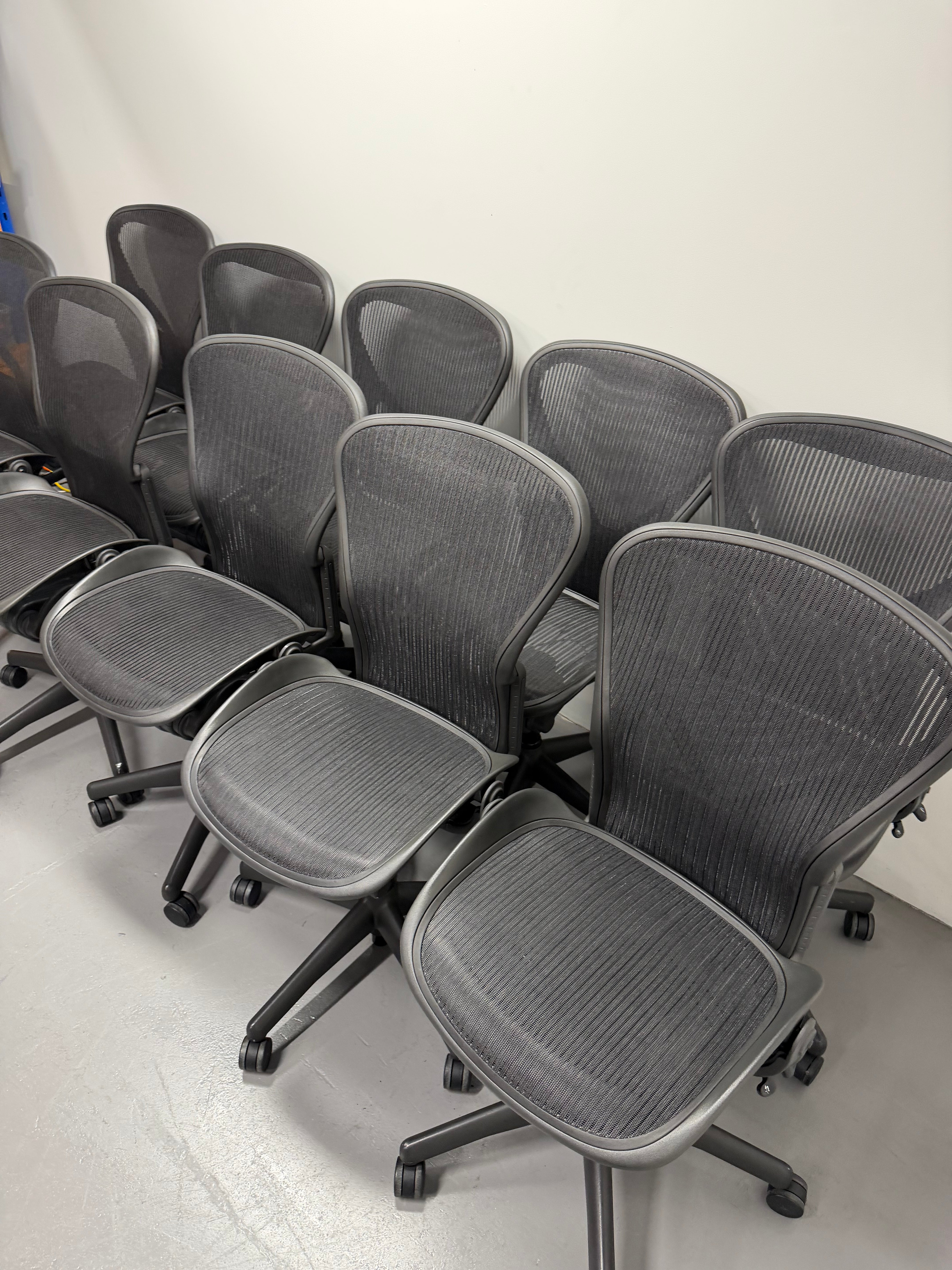 Herman Miller Aeron Classic – PostureFit Back Support, No Arms (Size B)