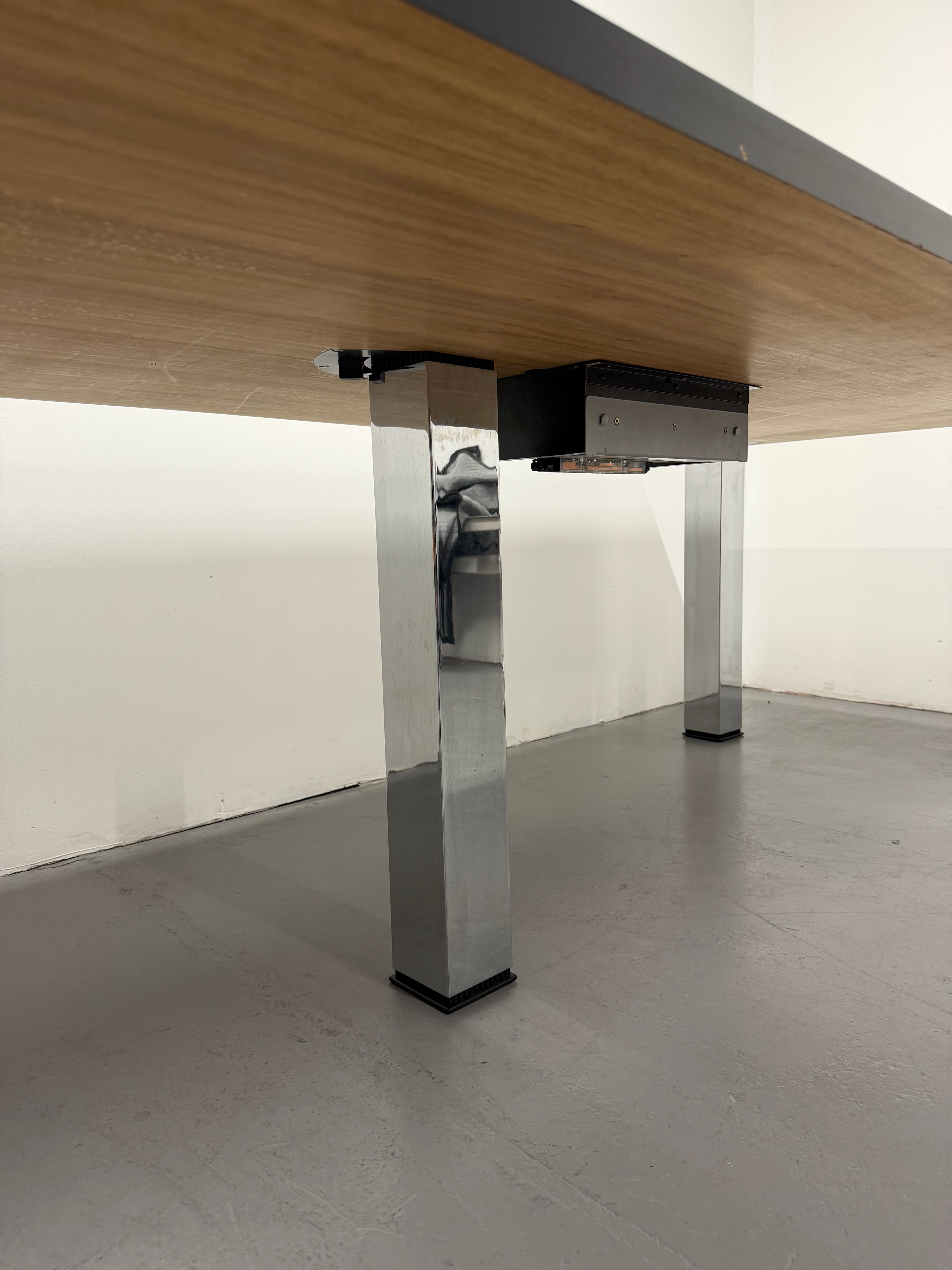 Wilkhahn CEO Boardroom Table - 2600 × 1000 mm (Black Nero Veneer)