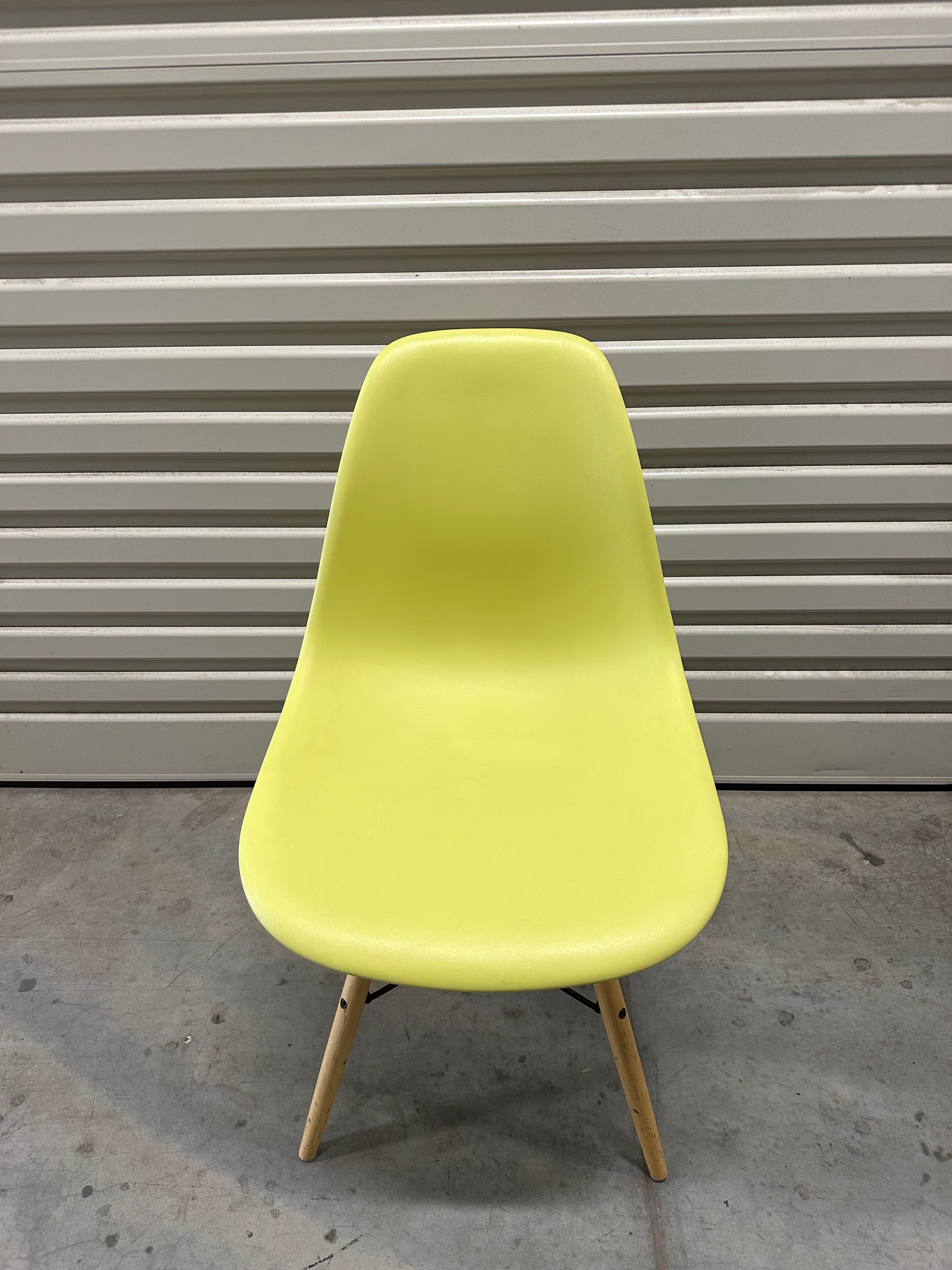 Original Eames Moulded Plastic Side Chair Dowel – Mustard