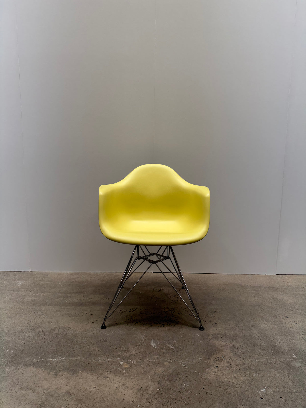 Vitra Eames Plastic Armchair DAR – Lemon Yellow, Chrome Eiffel Base – view 1 – pre-owned