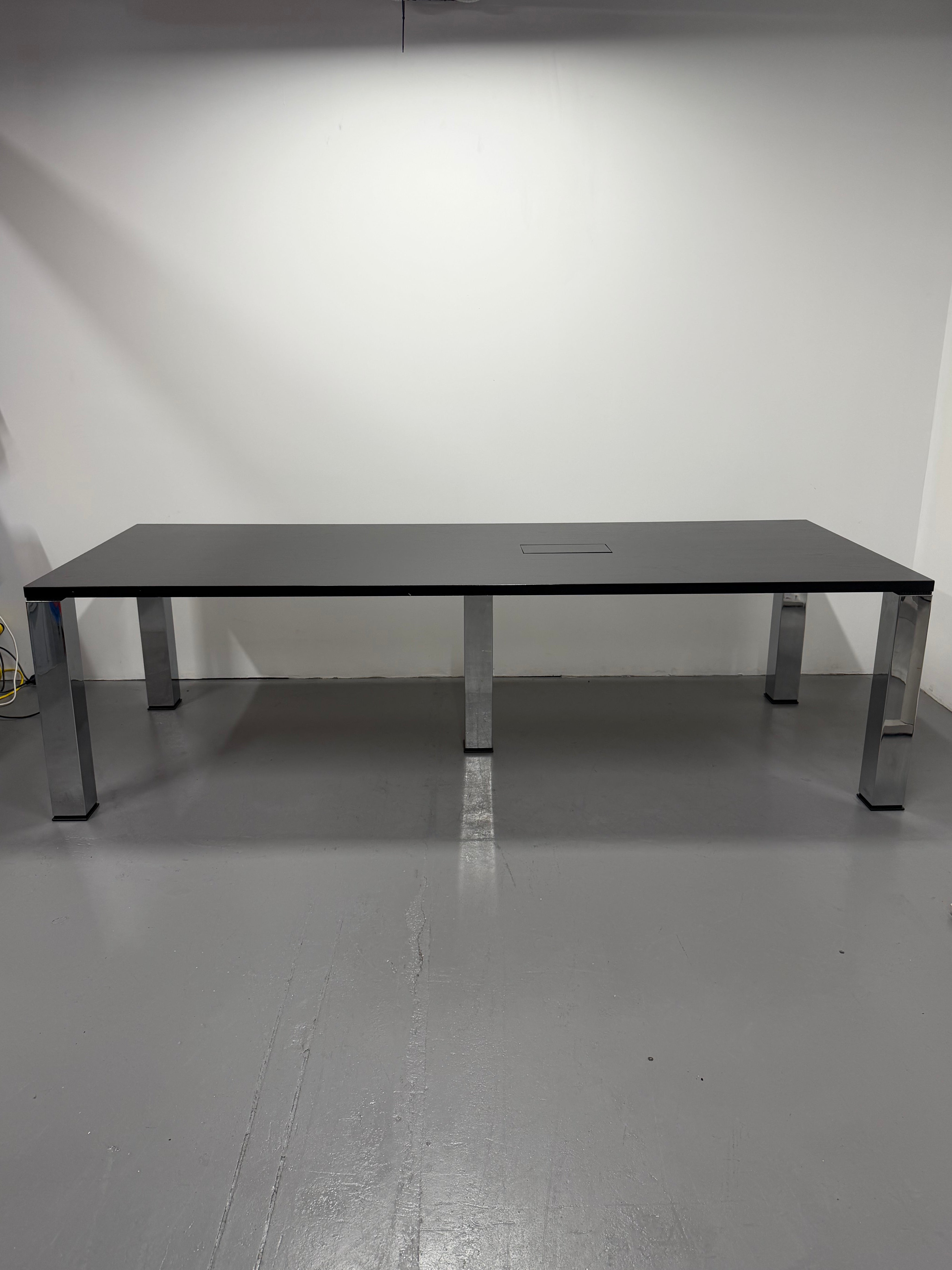 Wilkhahn CEO Boardroom Table - 2600 × 1000 mm (Black Nero Veneer)