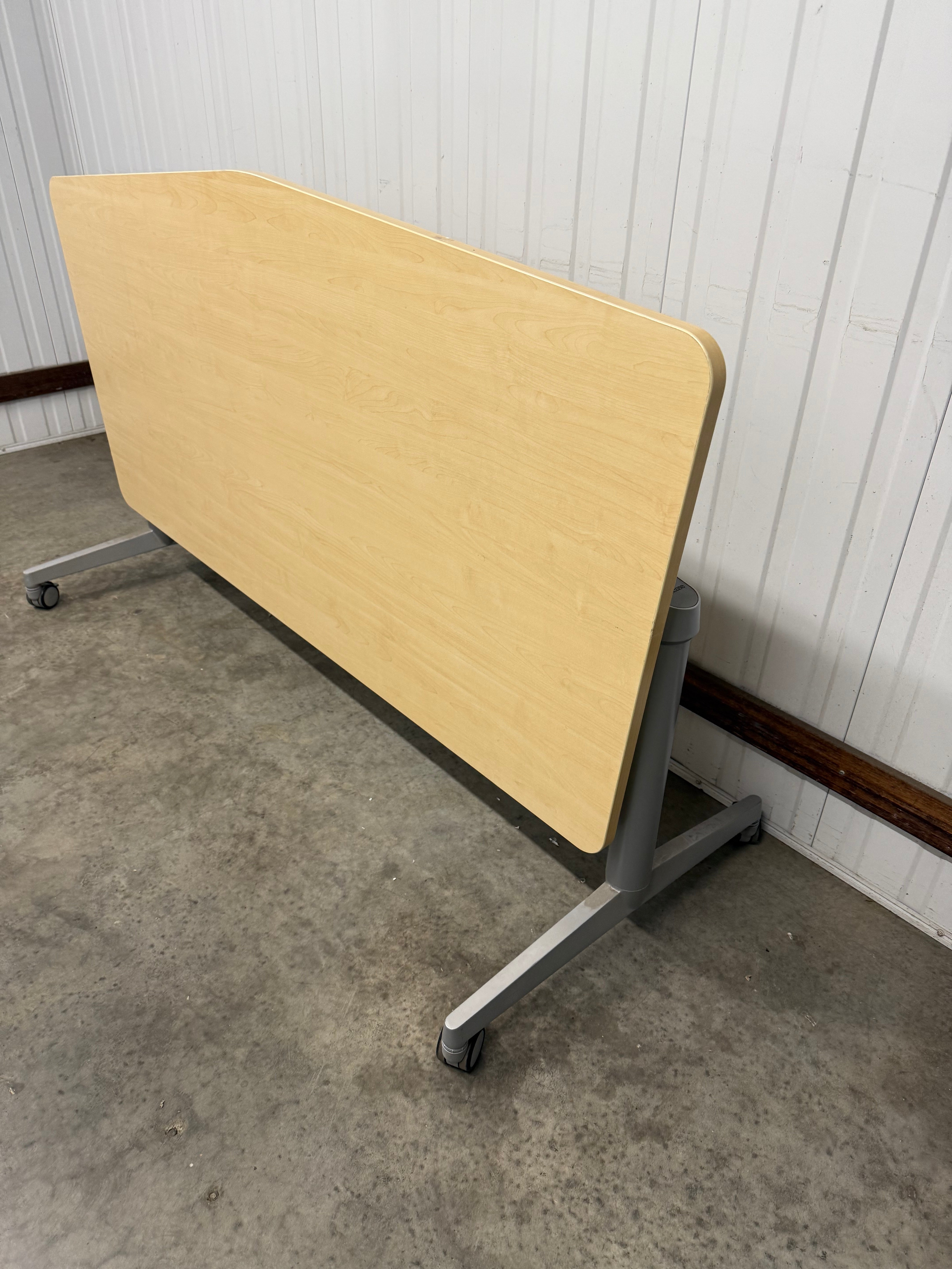 Steelcase flip table