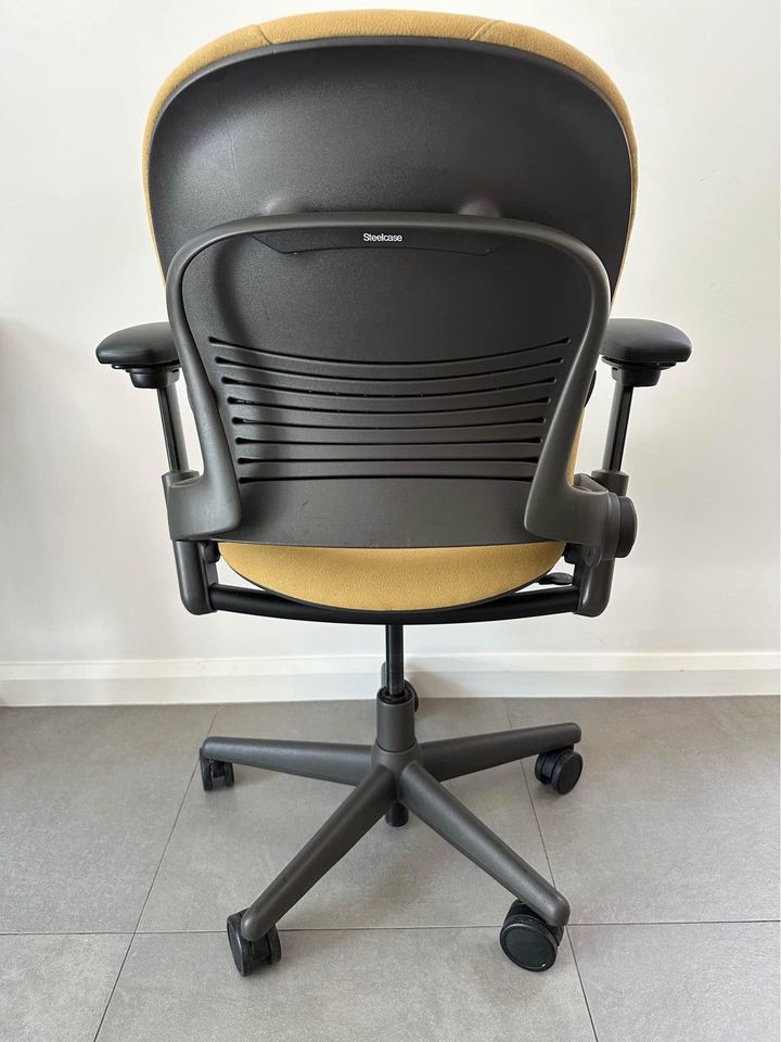 Steelcase Leap V1 Chair with Armrests - Yellow