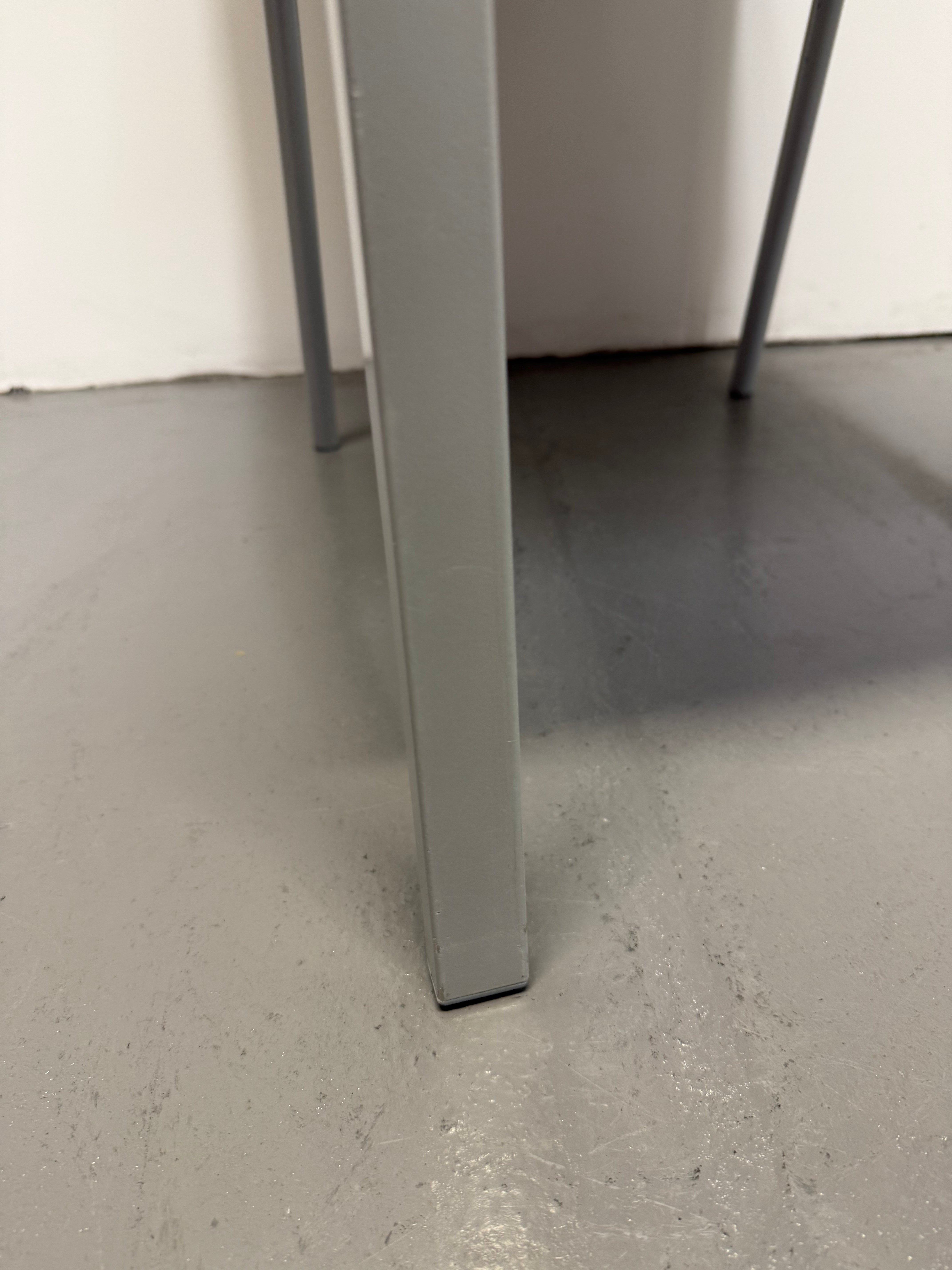 Vitra .03 Chair -Grey