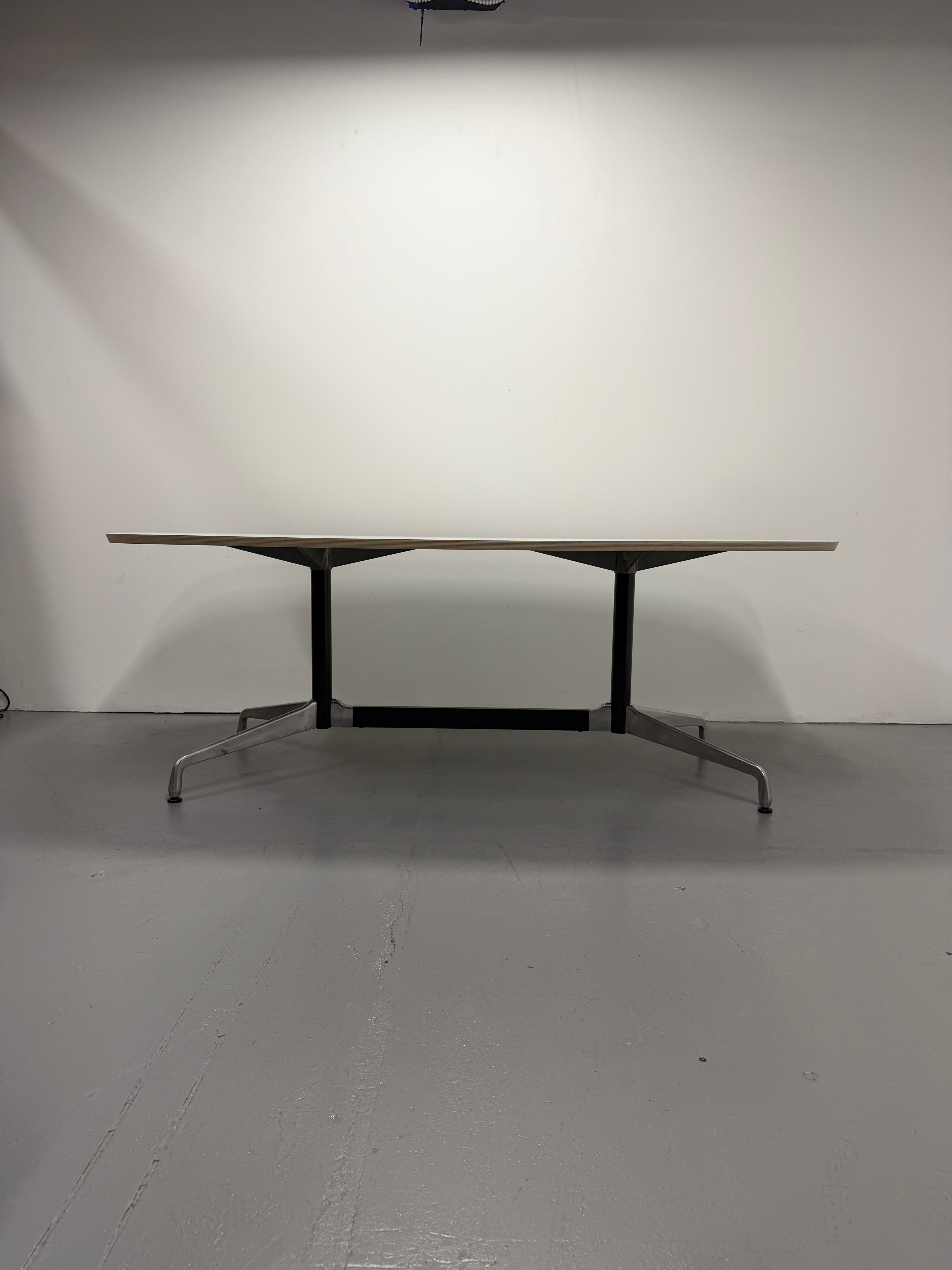 Eames Dining Table – Custom Build (Herman Miller Base + Custom Top)