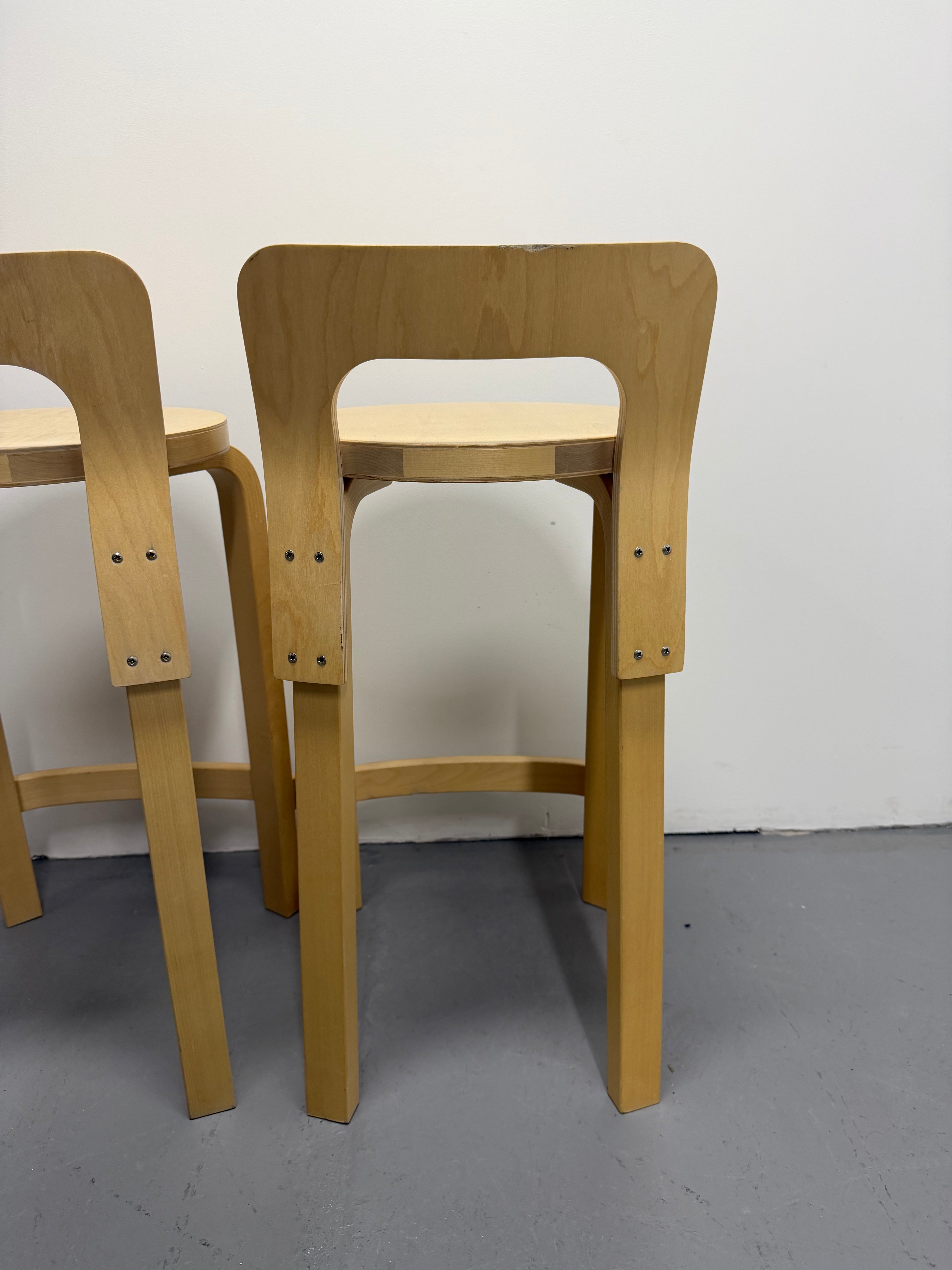 Artek Low Bar Stool K65 by Alvar Aalto – Natural Birch