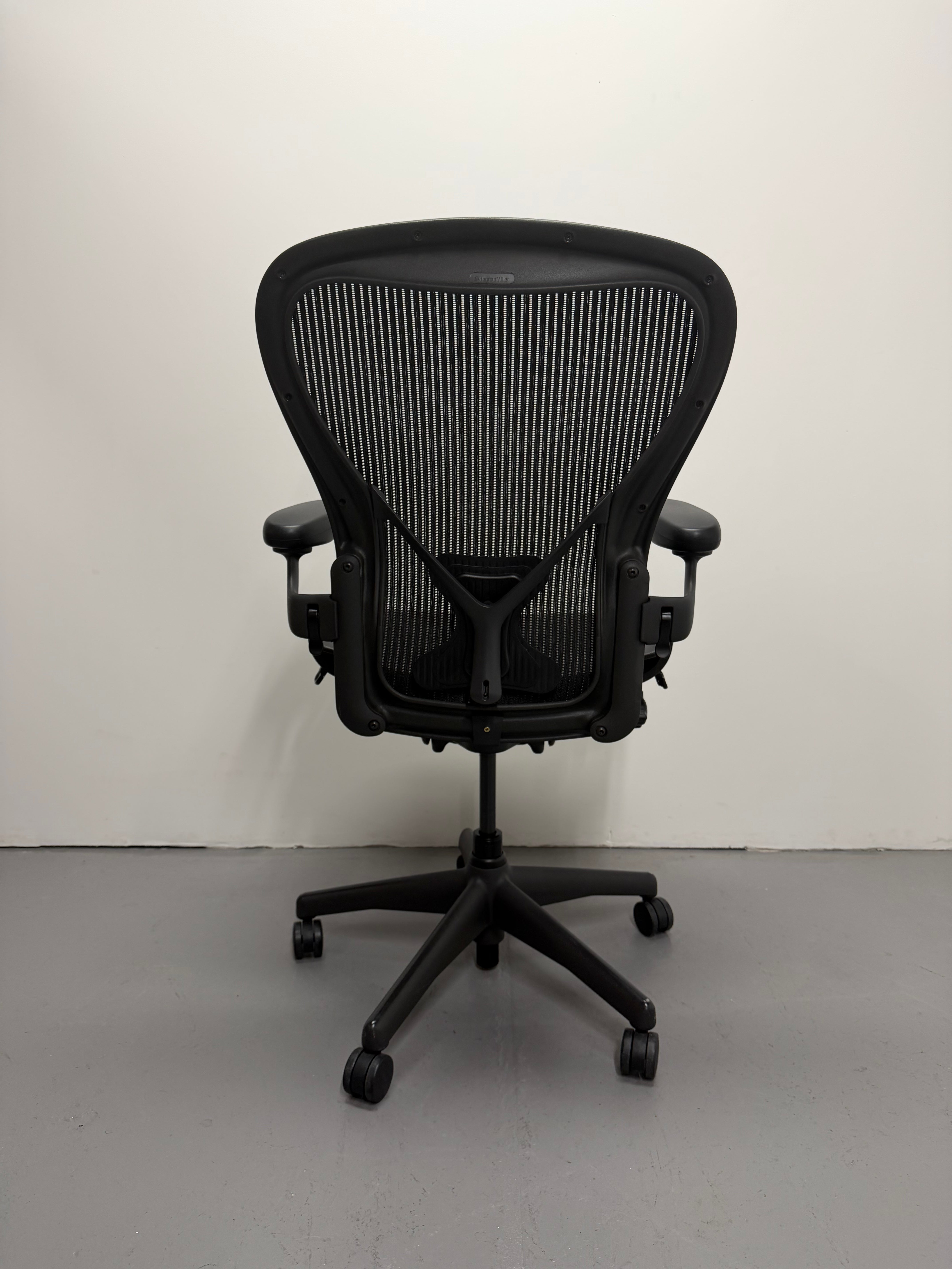 Herman Miller Aeron Chair with Armrests – Size C