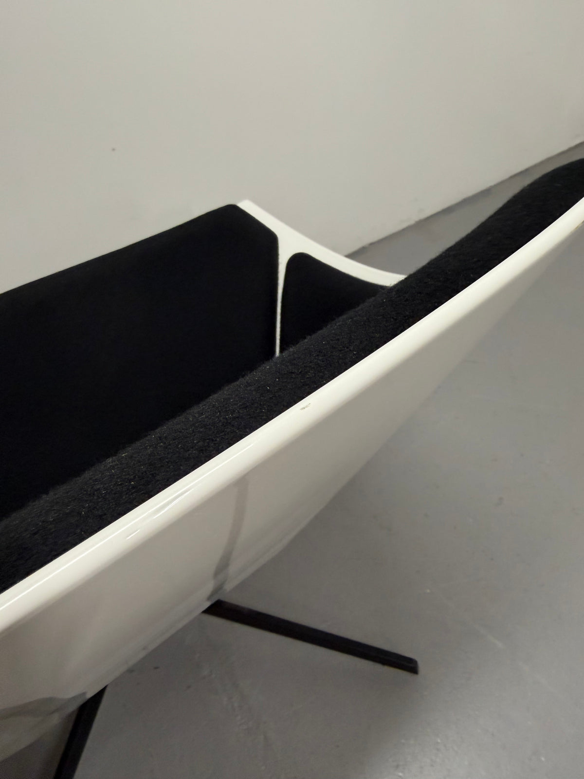 Fritz Hansen Space Lounge Chair by Jehs + Laub – White & Black