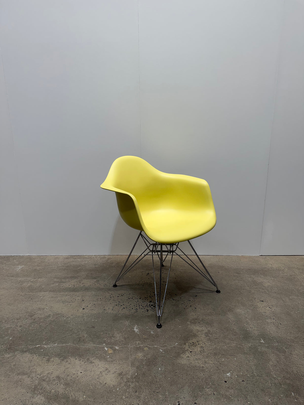 Vitra Eames Plastic Armchair DAR – Lemon Yellow, Chrome Eiffel Base – view 2 – pre-owned