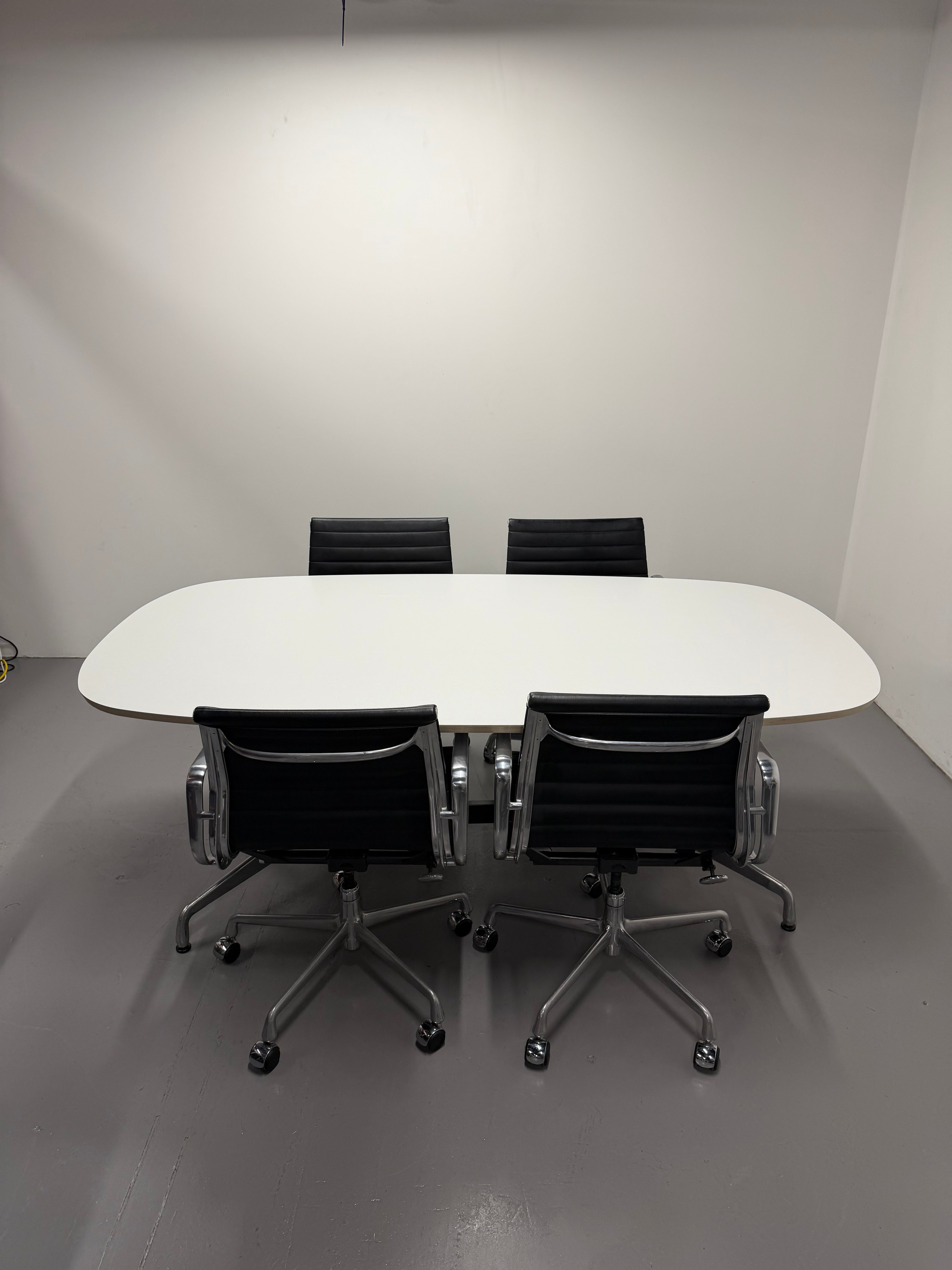 Eames Dining Table – Custom Build (Herman Miller Base + Custom Top)