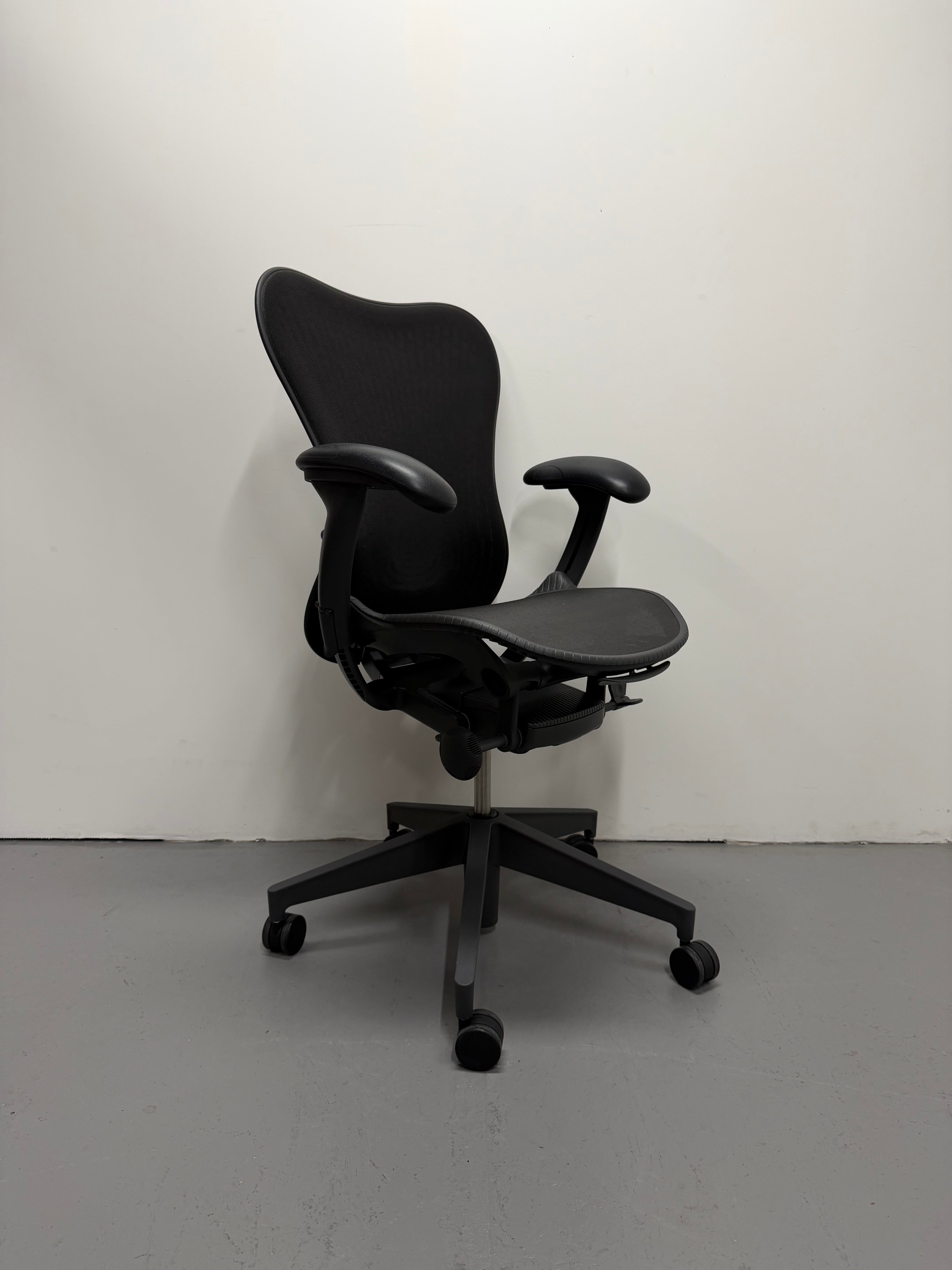 Herman Miller Mirra 2 Task Chair | Graphite - Butterfly Suspension (Upholstered Back)