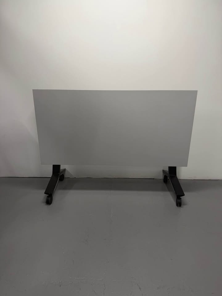 Thinking Works Blade Flip Folding Table - White Top with Black Frame