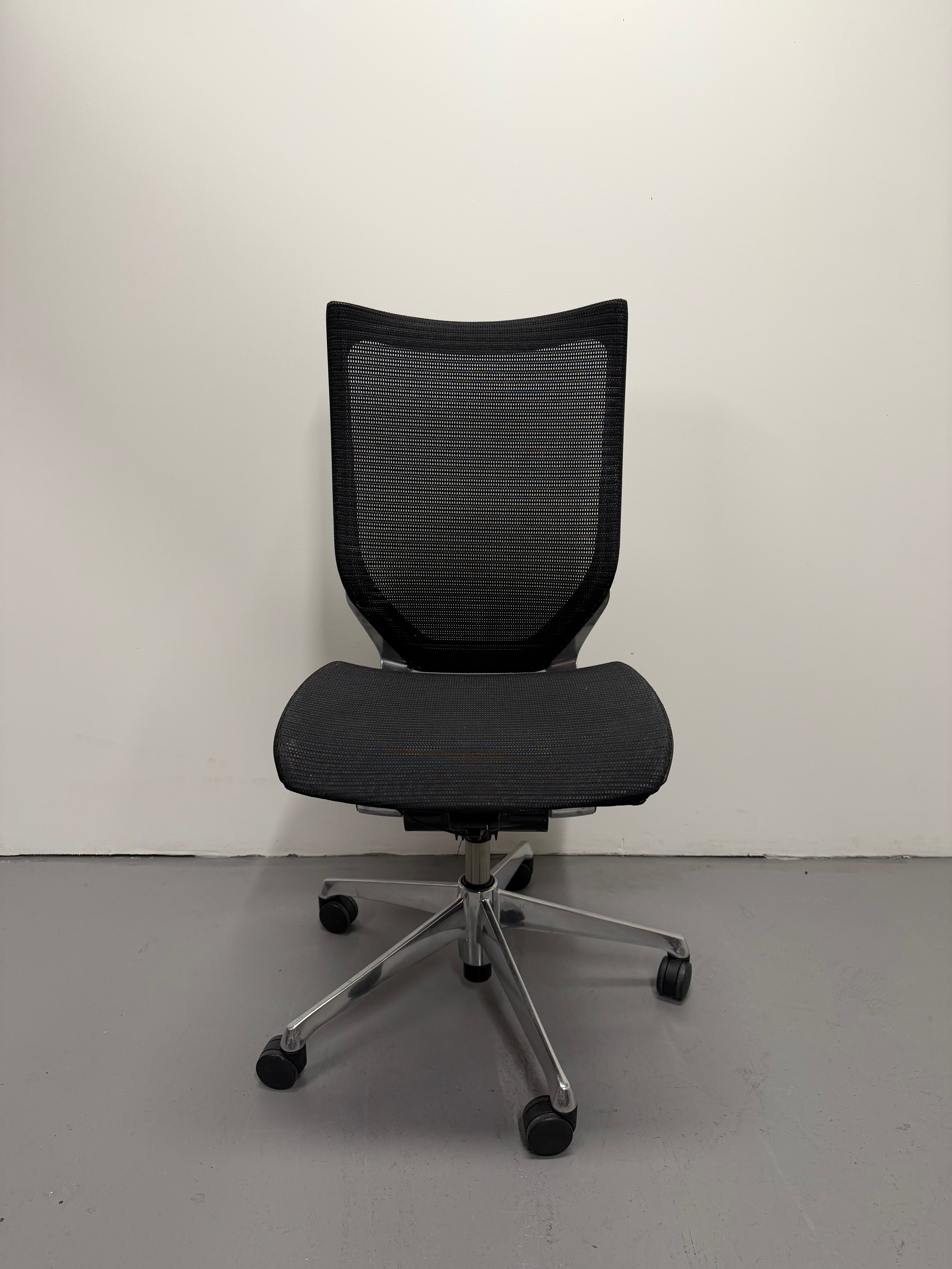 Okamura Baron Mesh Office Chair - Mesh Back & Seat - No arms